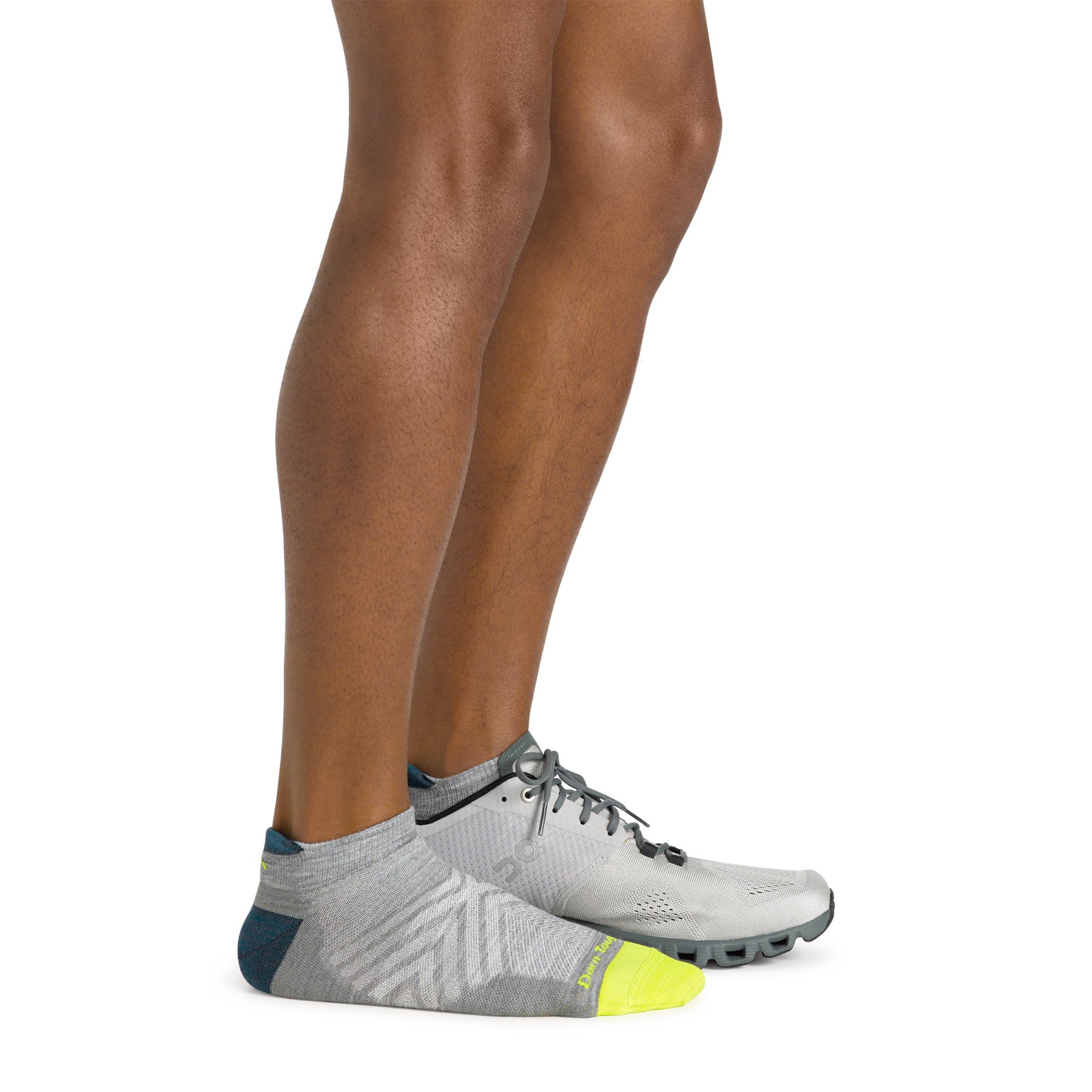 Darn Tough 1033 Run No Show Tab Ultra Lightweight Running Socks for Men - Breathable Cushioned Athletic Socks for Running, Hiking & Everyday Comfort