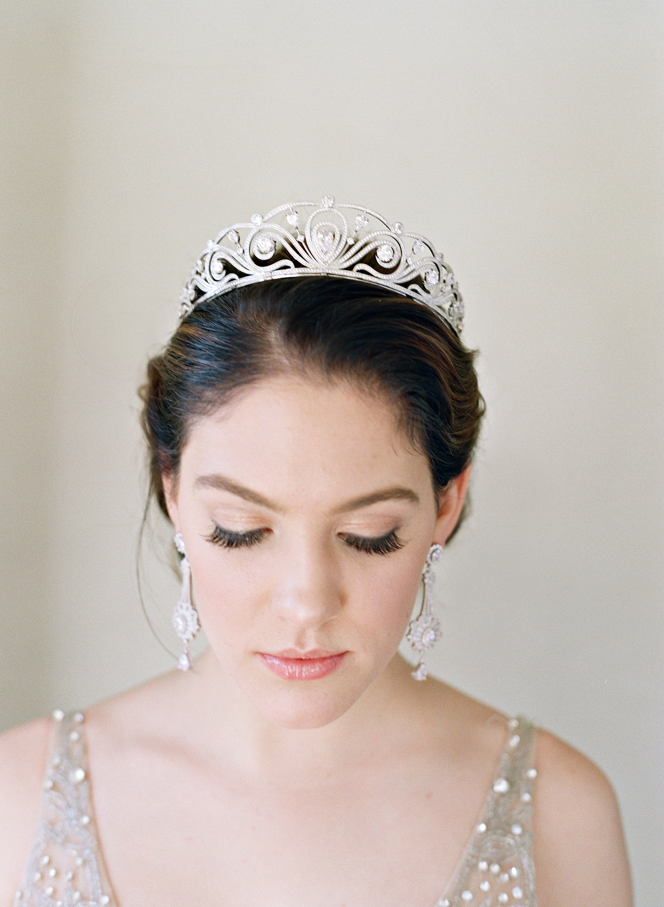 Art Deco Bridal Tiara - Vintage Inspired Wedding Headpiece for Brides, Bridesmaids & Prom - Perfect for Vintage, Gatsby & Themed Weddings