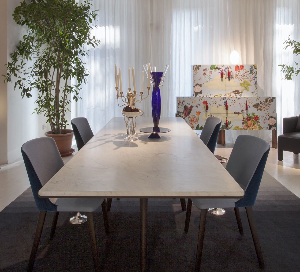 Driade Francois Modern Dining Table - Elegant Wooden Kitchen Table for Small Spaces, Dinner Parties & Family Gatherings