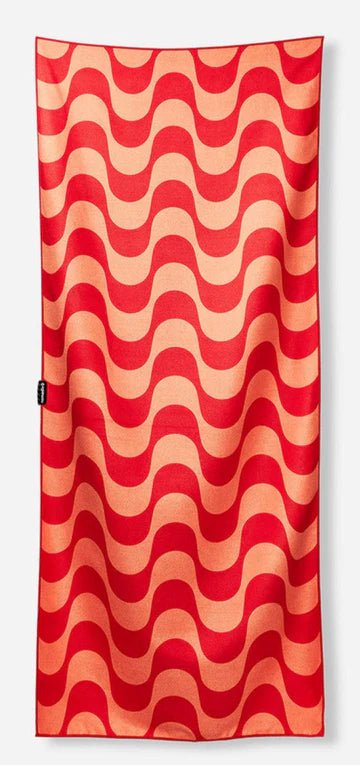 Nomadix Original Quick-Dry Travel Towel - Copacabana Fuchsia | Lightweight & Compact for Beach, Yoga, Gym & Outdoor Adventures