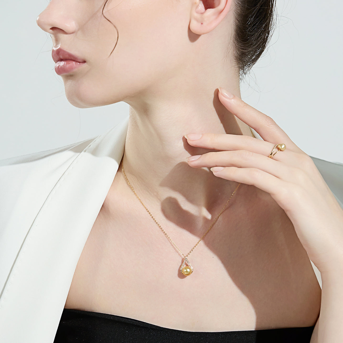 18K Solid Gold South Sea Golden Pearl Necklace - Luxury Women's Jewelry Gift for Wedding, Anniversary & Special Occasions | KN00191