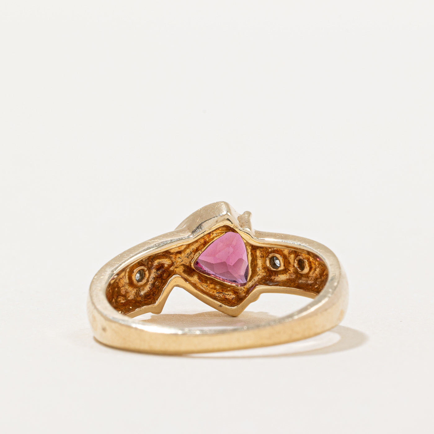 Elegant Garnet & Diamond Cocktail Ring - 0.85ct Garnet & 0.03ctw Diamonds - Size 7 - Perfect for Evening Parties, Weddings & Special Occasions
