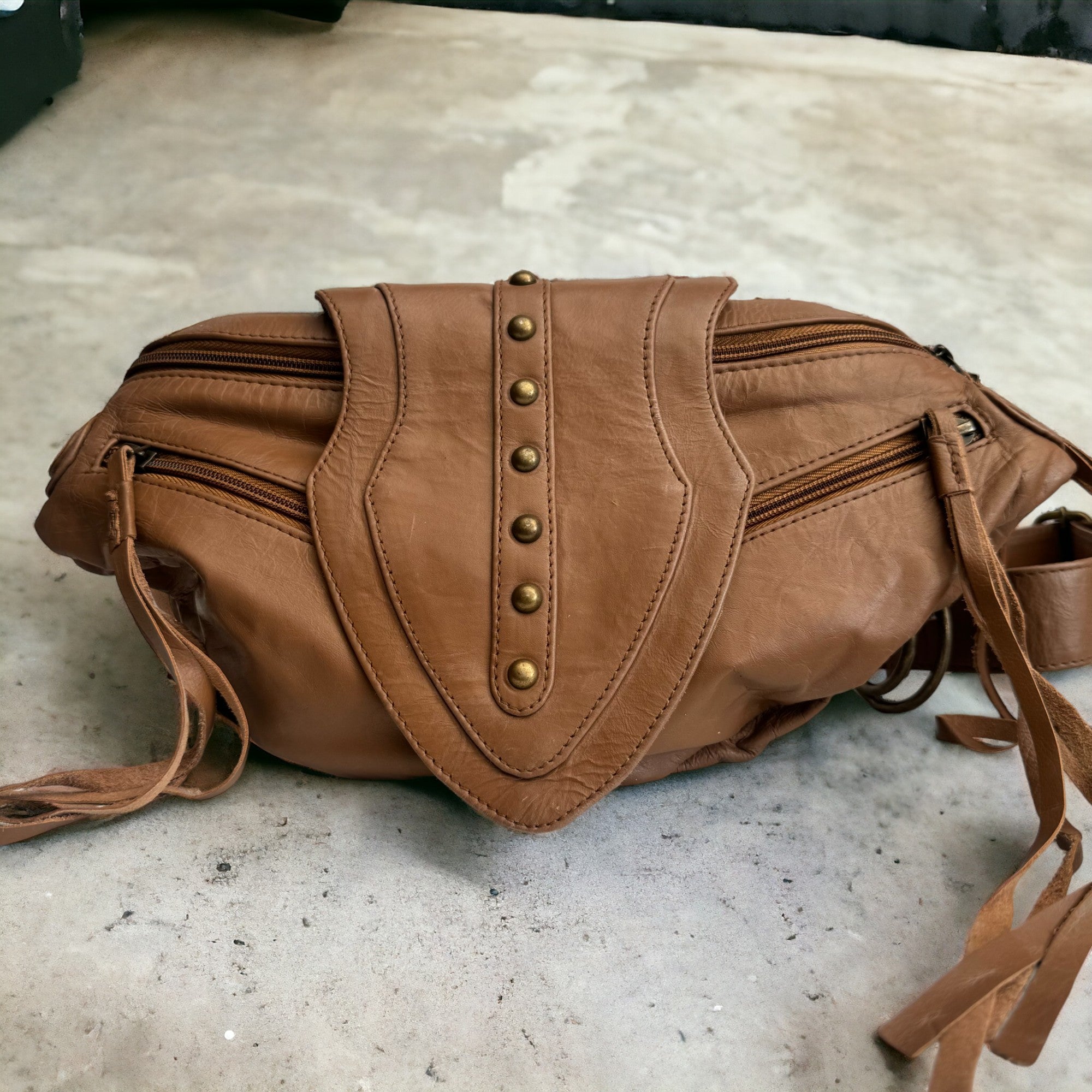 Genuine Leather Arrow Quiver Bag in Almond Tan - Perfect for Archery, Hunting, and Outdoor Adventures
