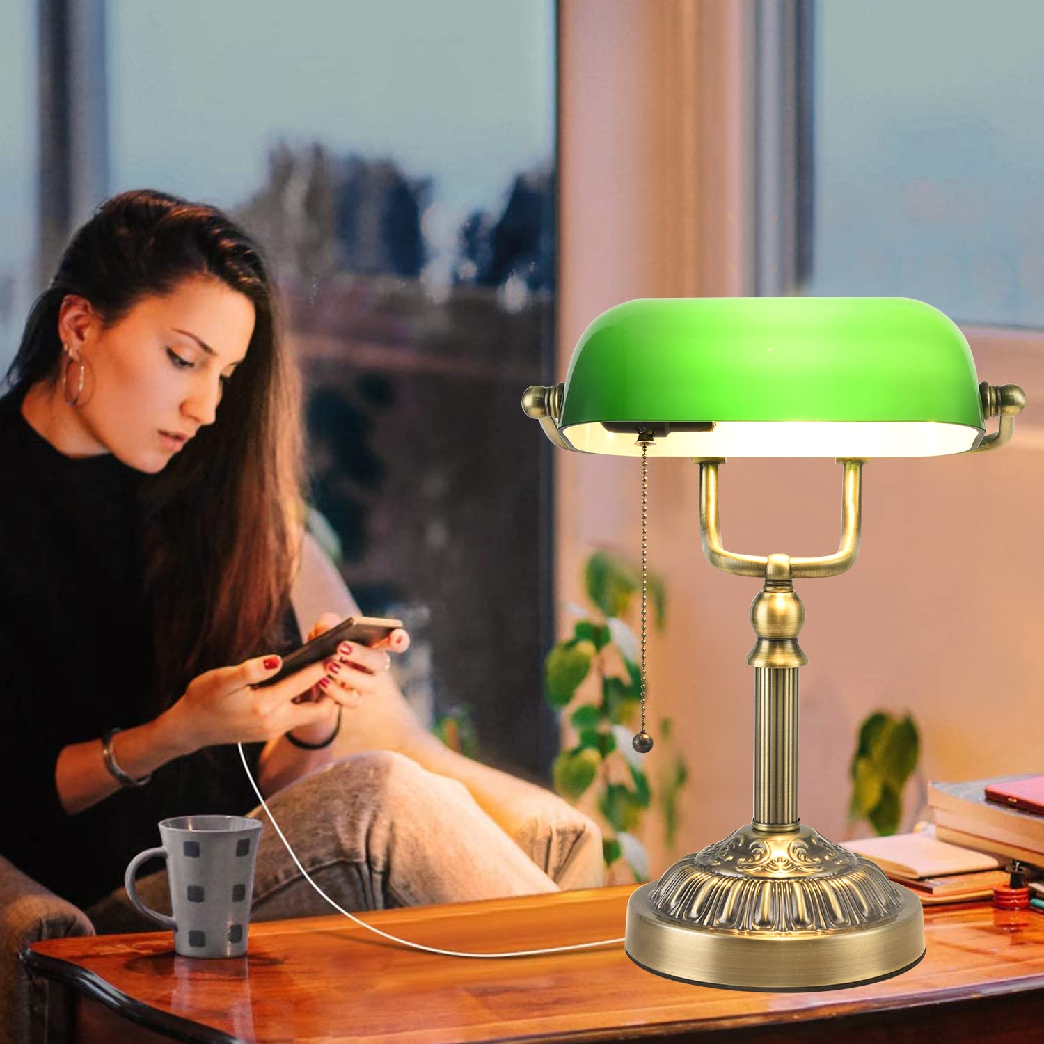 Vintage Green Glass Bankers Desk Lamp with USB Charging Port - Mid Century Farmhouse Style Pull Chain Table Lamp for Home Office, Study & Library - Perfect for Reading, Working & Decorating