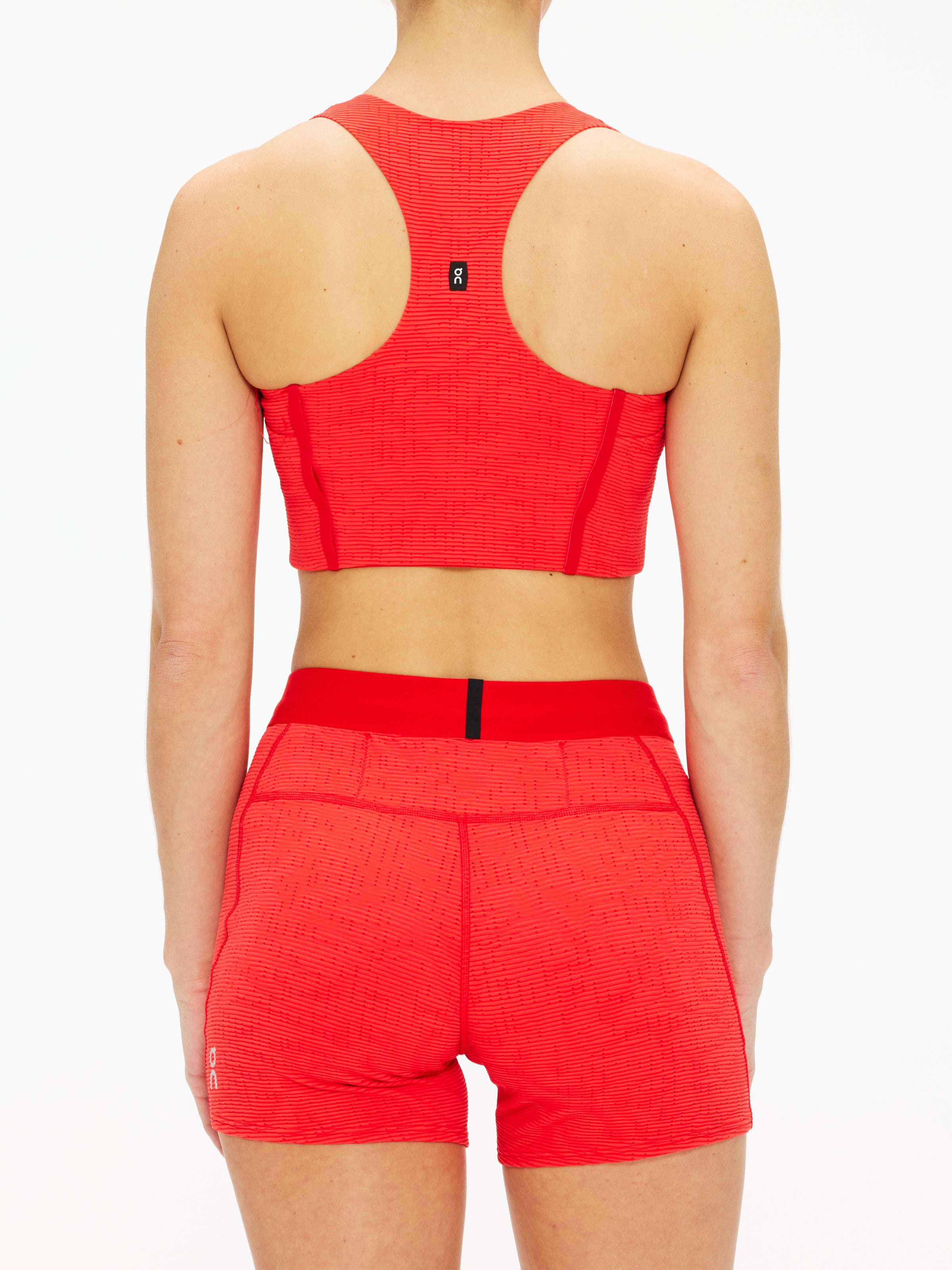 On Pace Pocket Bra - Comfortable & Supportive Sports Bra for Running, Yoga & Workouts - Perfect for Active Women & Fitness Enthusiasts