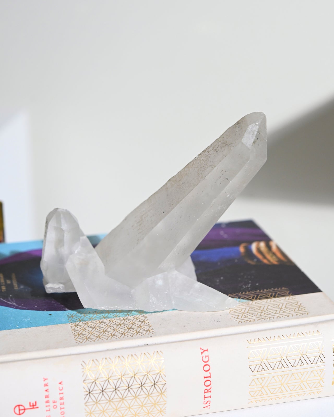 Natural Peruvian Quartz Crystal Cluster - Healing Stones for Meditation, Reiki & Energy Cleansing | Spiritual Decor, Home & Office Feng Shui