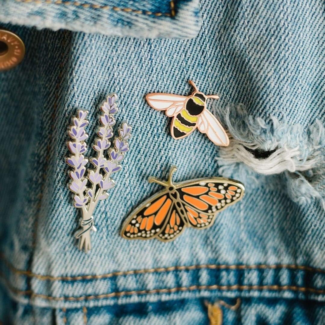 Monarch Butterfly Enamel Pin - Elegant Lapel Pin Badge for Women & Men - Perfect for Jackets, Bags, Hats & Gifts