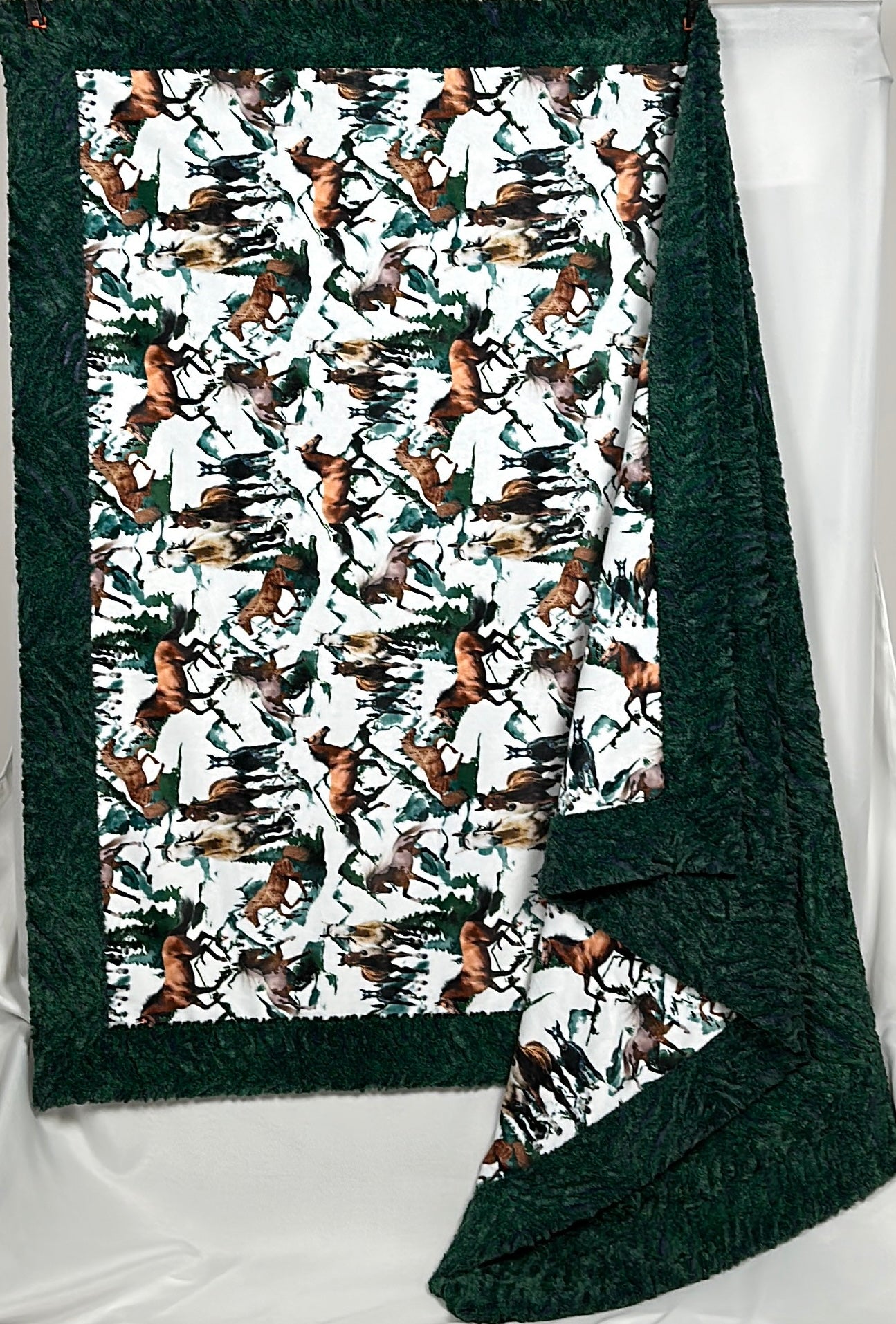 Wild Horses on Everglade Heather Zebra Print 54x77 Inch Large Soft Throw Blanket - Perfect for Sofa, Bed & Outdoor Picnics