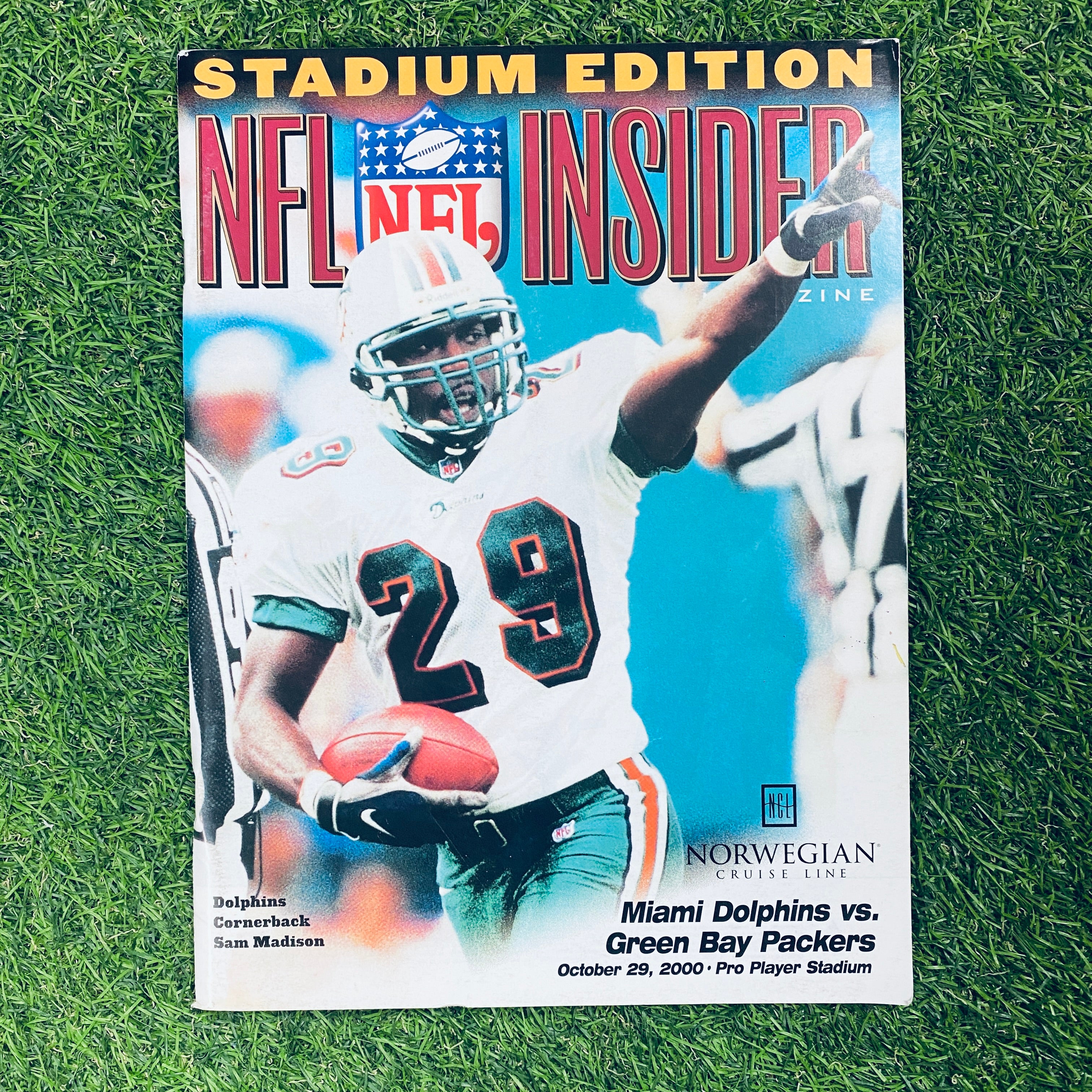 NFL Insider Magazine: Miami Dolphins vs Green Bay Packers October 2000 - Vintage Football Collectible for Fans & Sports Memorabilia Enthusiasts