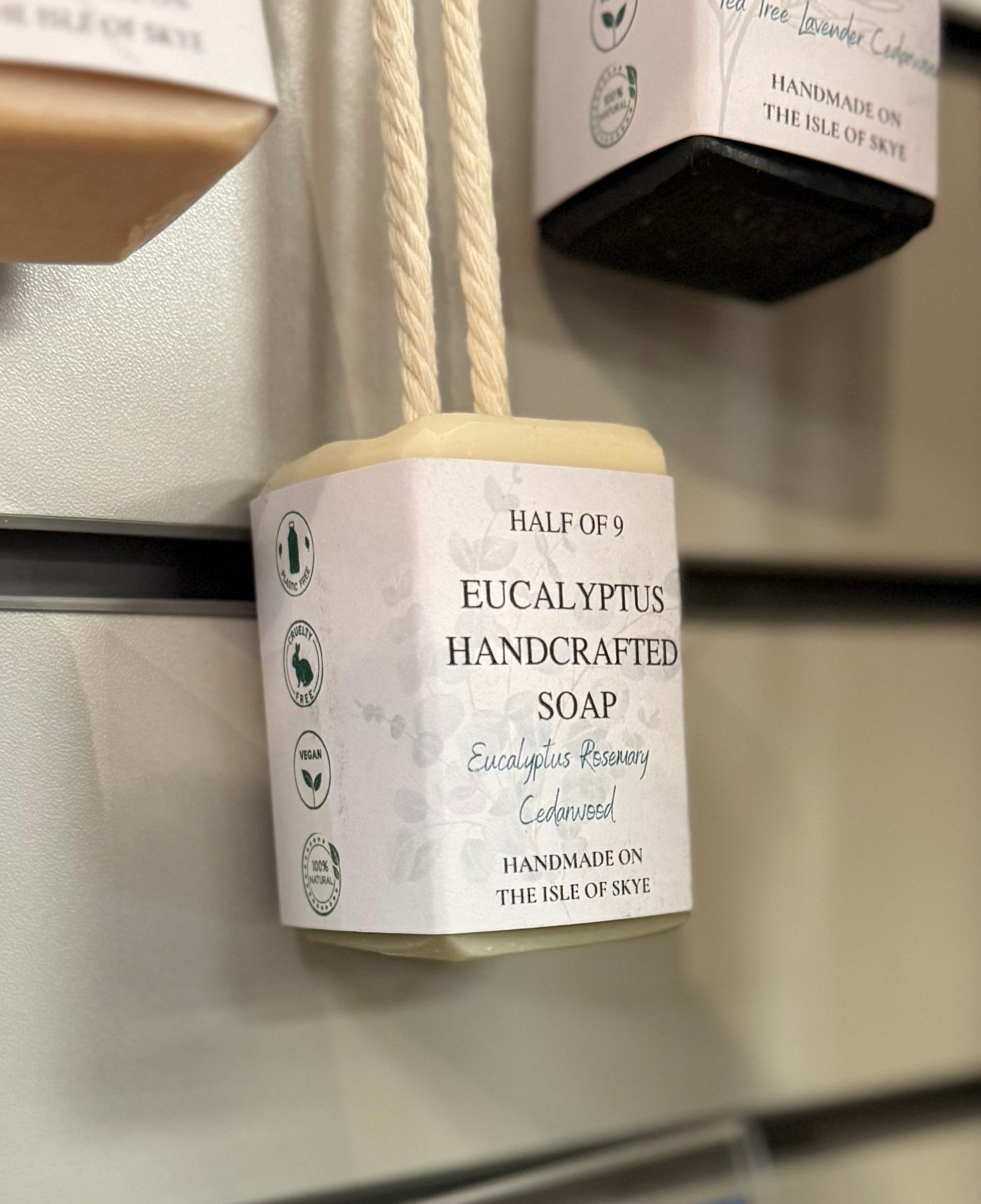 Natural Eucalyptus Soap on a Rope - Antibacterial & Aromatherapy Shower Soap for Men & Women - Perfect for Gym, Travel & Spa Relaxation