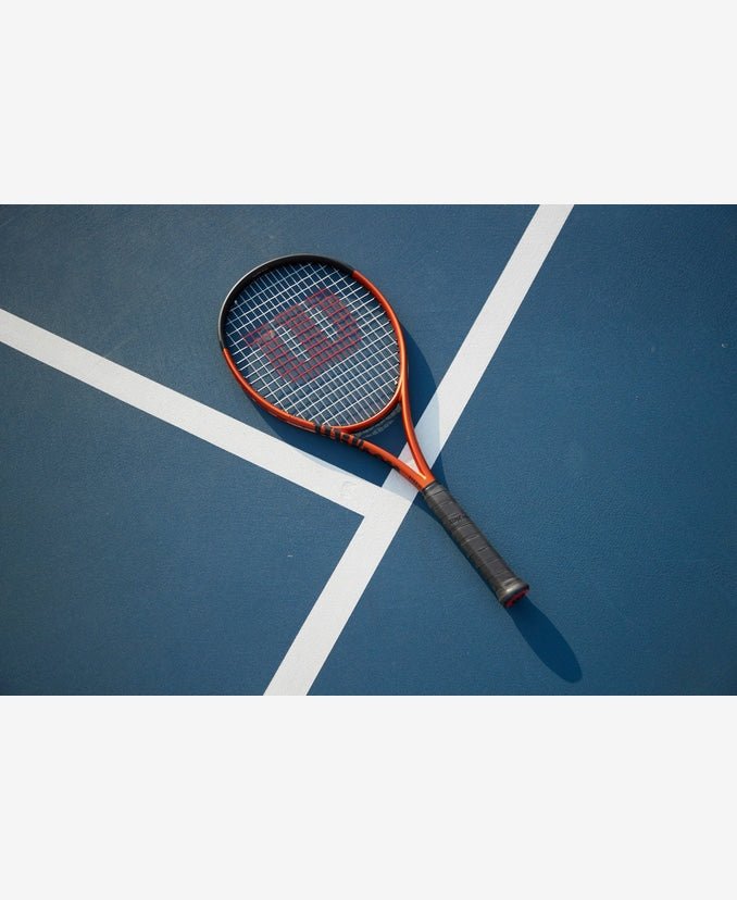 Wilson Burn 100 V5 Tennis Racket - High Performance Carbon Fiber Tennis Racquet for Men & Women | Perfect for Competitive Play & Training Sessions