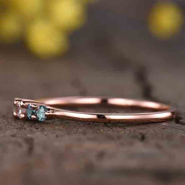 Exquisite Alexandrite & Diamond Engagement Ring - Vintage Art Deco Style 5-Stone Wedding Band for Women | Perfect for Proposals, Anniversaries & Special Occasions