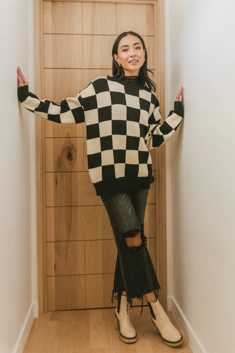 Angela Black Checkered Sweater for Women - Cozy Knit Pullover for Fall & Winter - Perfect for Casual Outfits and Layering