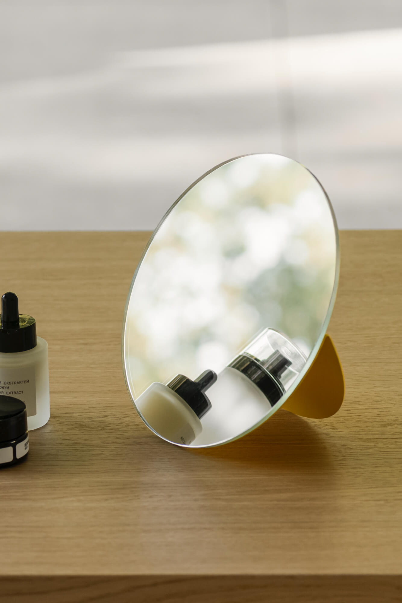 Tako Table Mirror - Compact Vanity Mirror with LED Lights for Makeup, Skincare & Grooming | Perfect for Bedroom, Bathroom & Travel