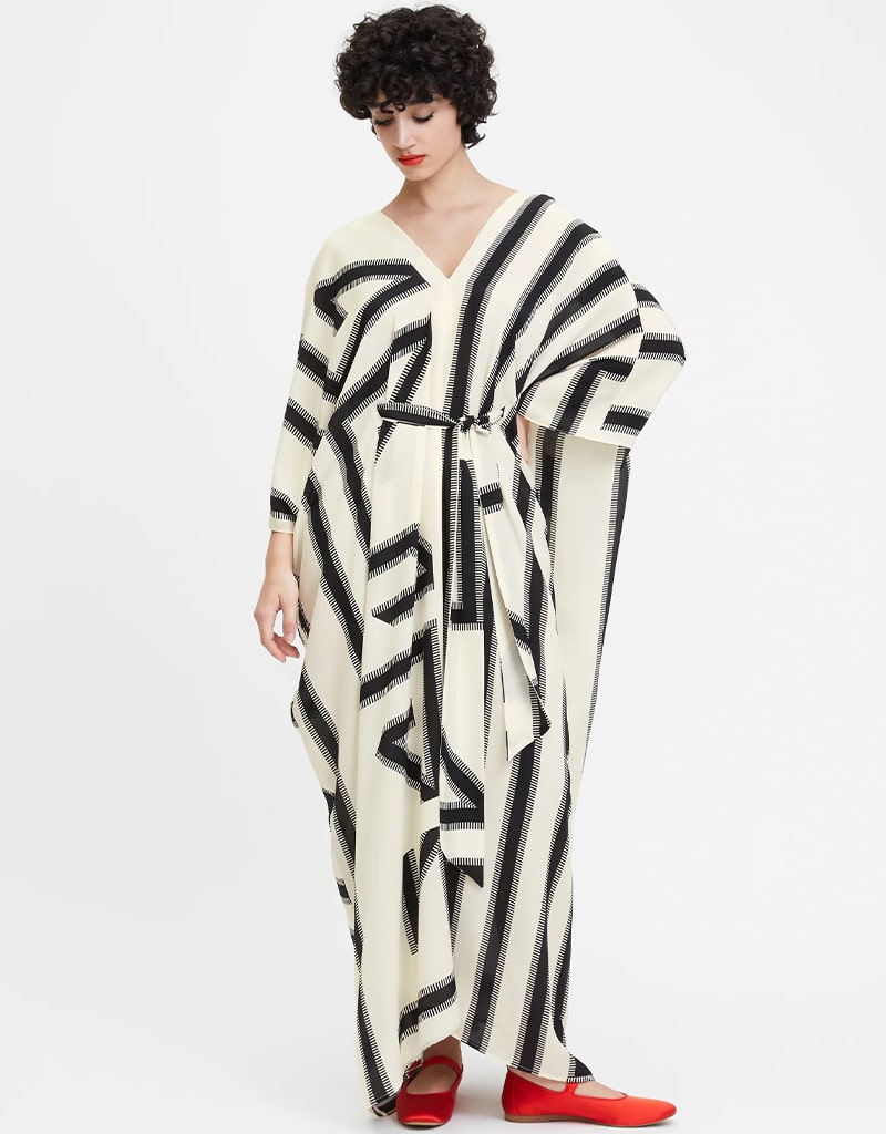 Elegant Black & White French Moss Kaftan - Boho Chic Loose Beach Cover Up for Women | Perfect for Summer Vacations, Pool Parties & Resort Wear