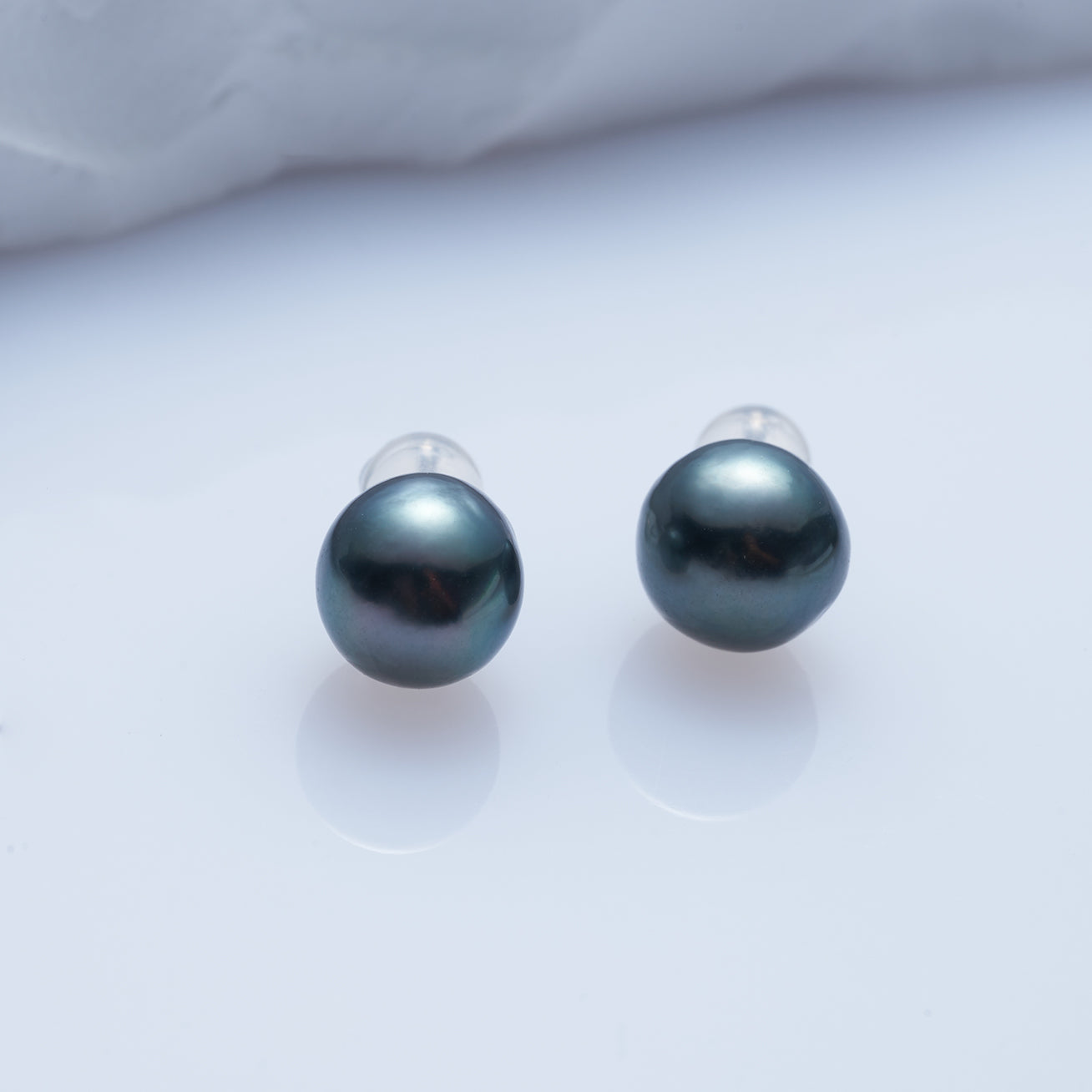 18K Gold Tahitian Baroque Pearl Stud Earrings - AAA Grade Natural Black Pearls for Women | Luxury Jewelry Gift for Anniversary, Wedding & Special Occasions