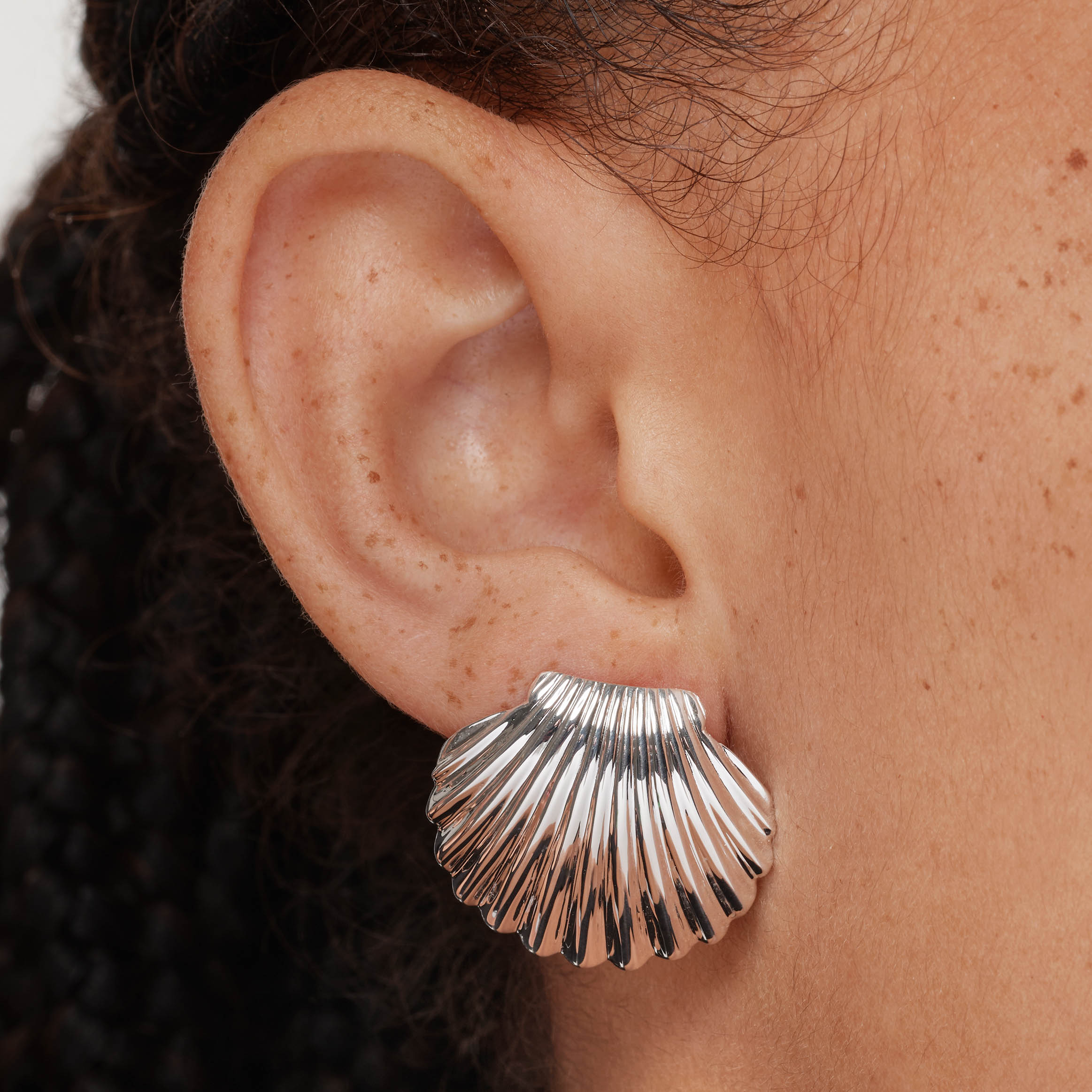 Silver Shell Stud Earrings for Women - Dainty Beach Jewelry for Everyday Wear & Summer Outfits