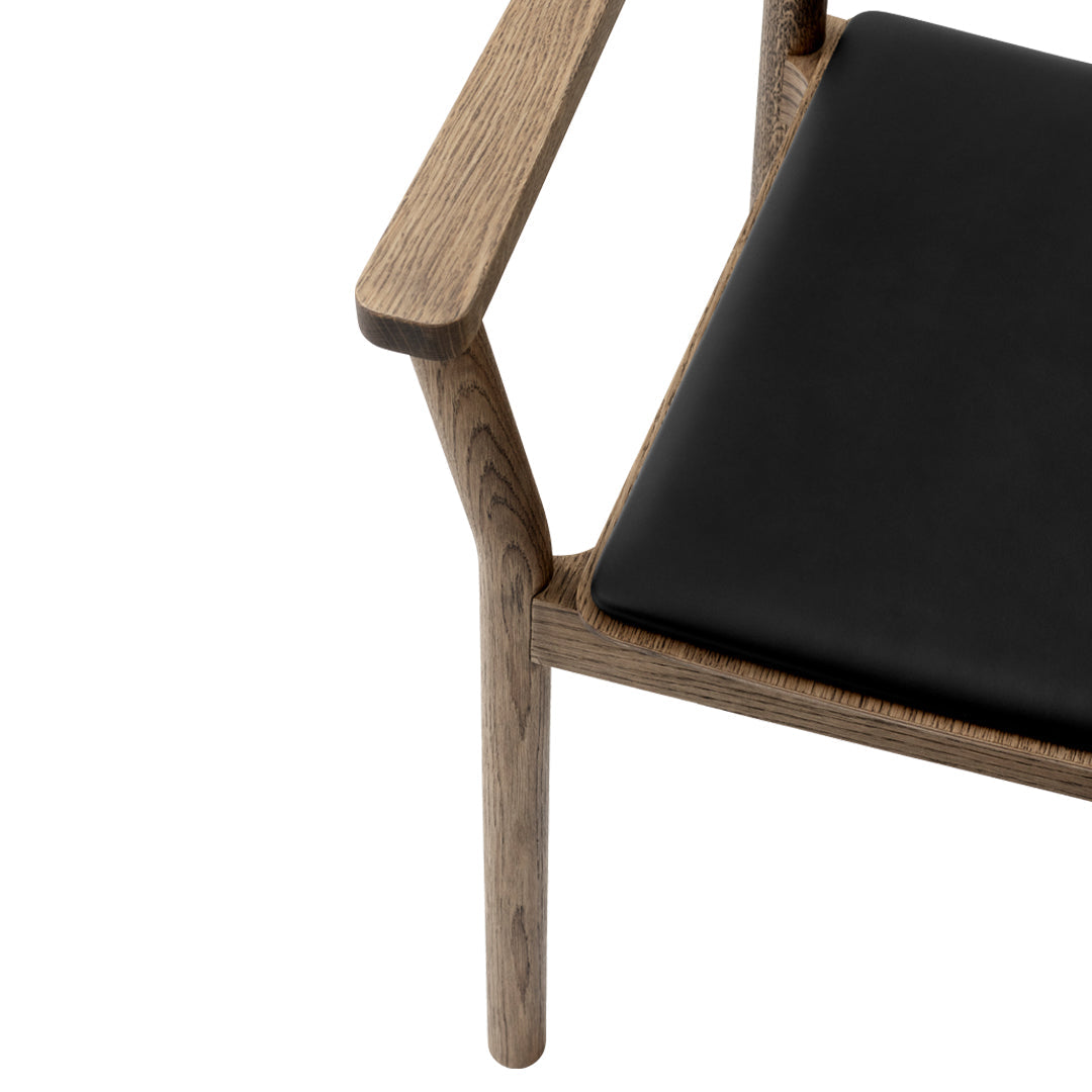 Betty TK11 Armchair - Modern Accent Chair for Living Room, Bedroom & Office - Comfortable Upholstered Lounge Chair with Sturdy Metal Legs - Perfect for Relaxing, Reading & Decorating Your Home