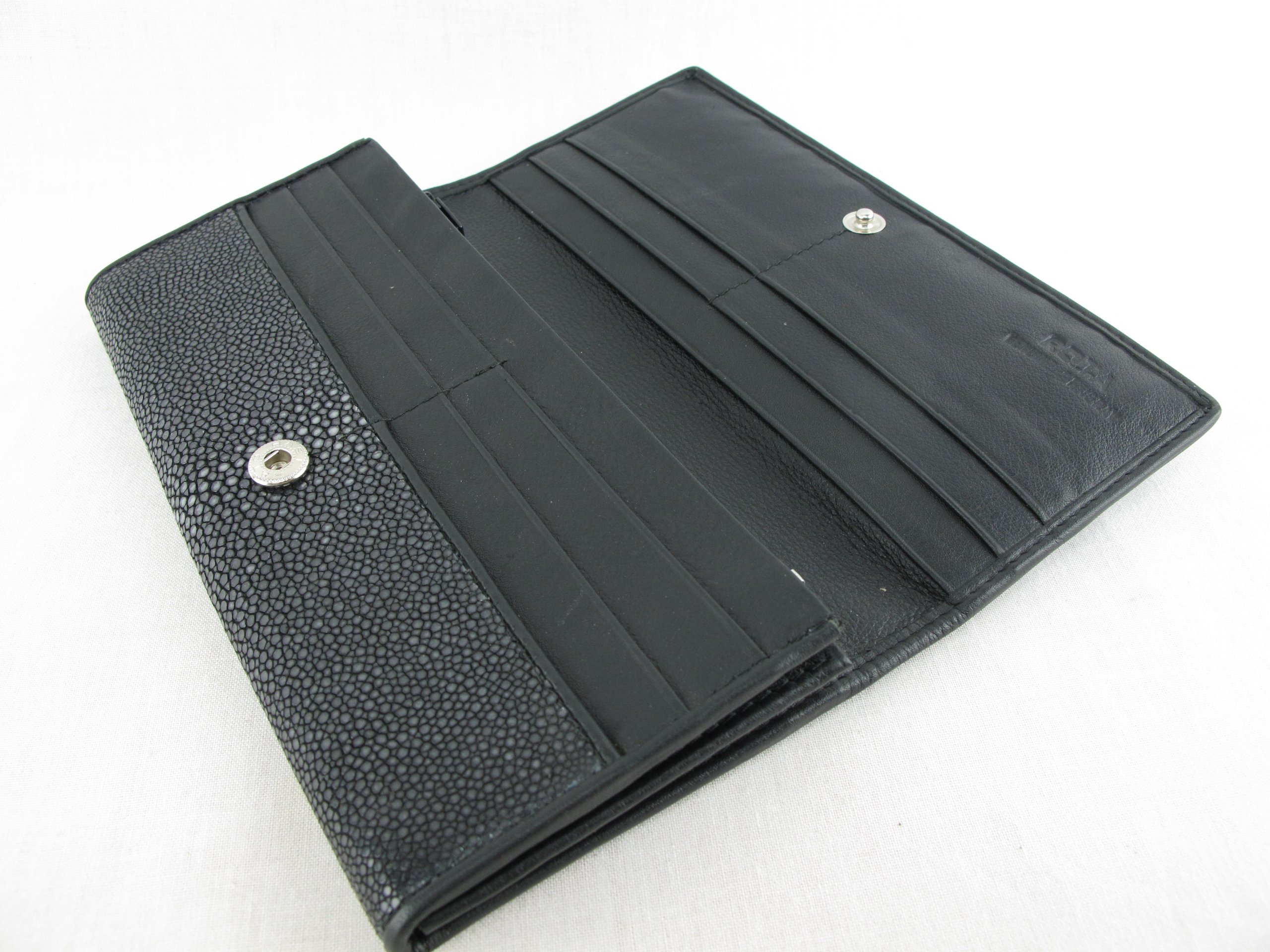 Authentic Stingray Leather Women's Clutch Wallet - Stylish Handbag for Evening Parties, Weddings & Special Occasions