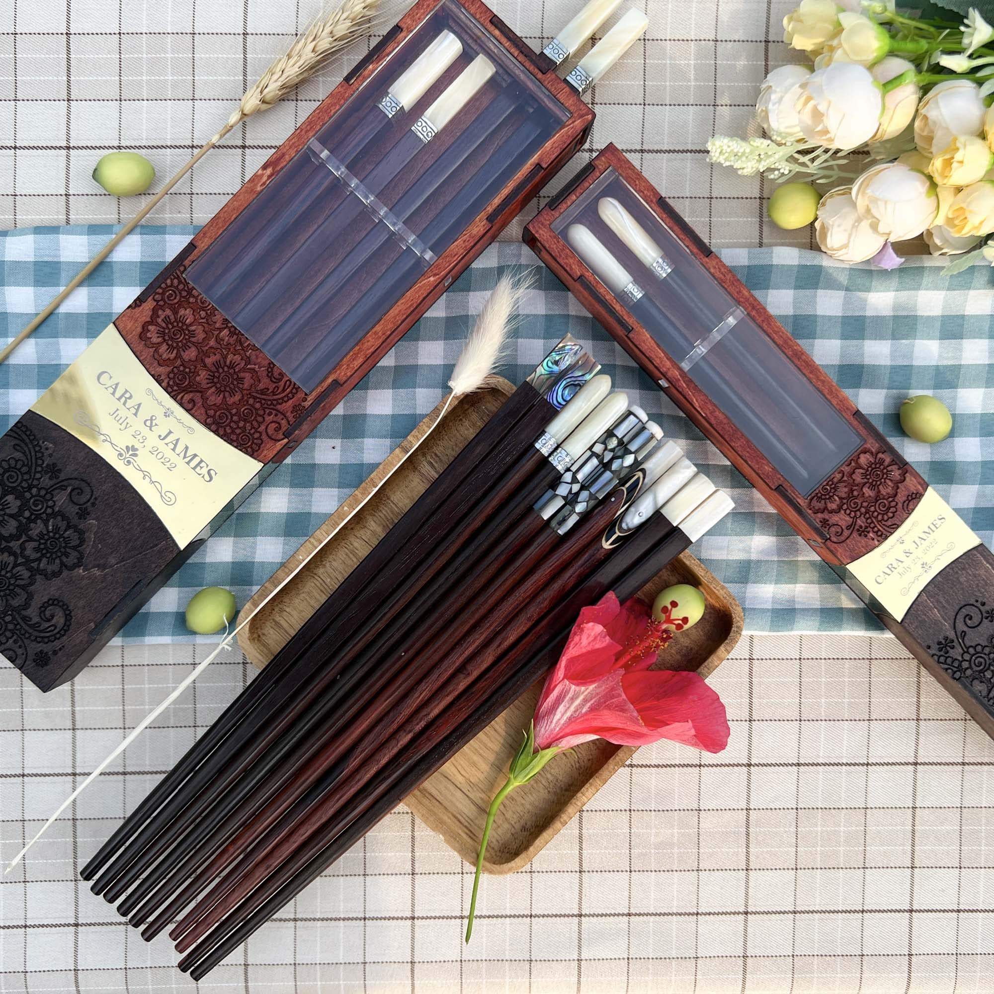 Personalized Premium Engraved Chopsticks Set for Couples - Custom Name Wedding Gift - Luxury Chopsticks with Gift Box - Perfect for Anniversaries, Bridal Showers & Newlywed Gifts (2 Pairs)