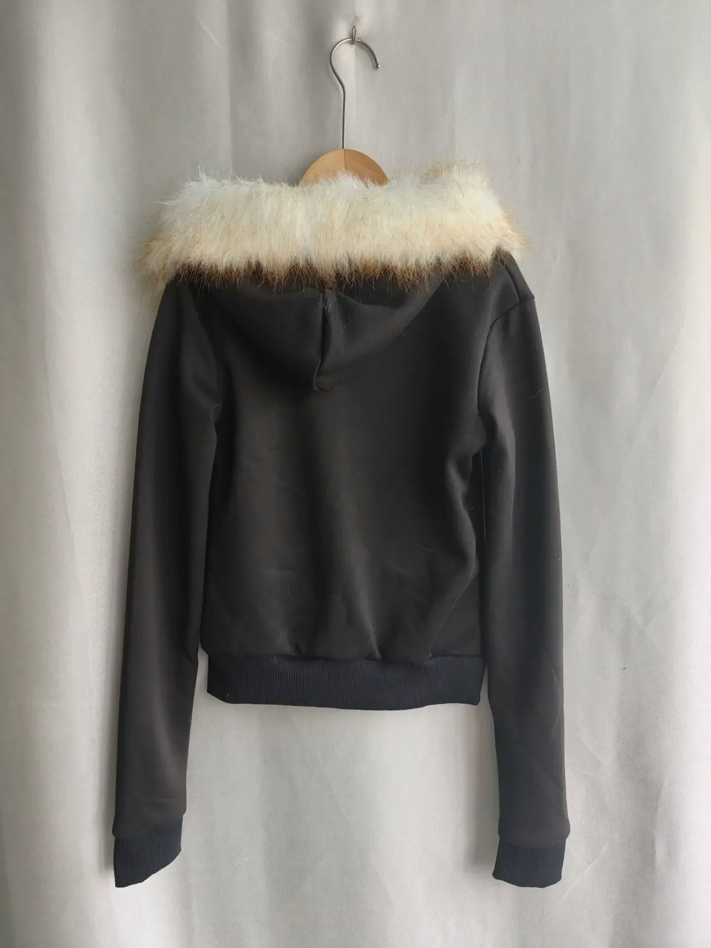 Gothic Black Hoodie for Women - Skull Embroidery Y2K Zipper Jacket | Japanese Streetwear Fashion Sweatshirt & Y2K Tops | Perfect for Halloween, Cosplay & Alternative Fashion