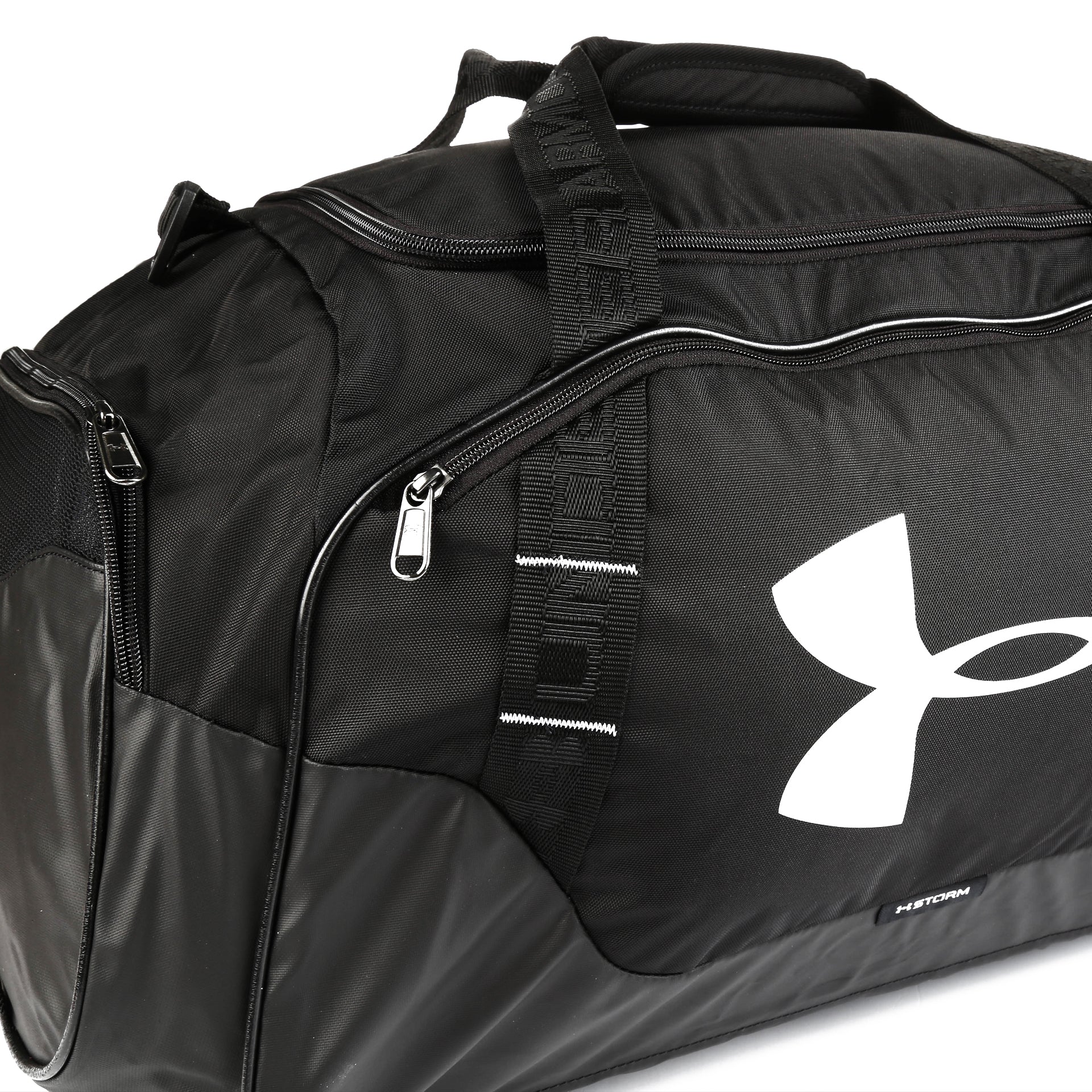 Under Armour Undeniable 3.0 Medium Duffle Bag - Black | Gym Bag for Men & Women | Perfect for Workouts, Travel & Sports Gear Storage