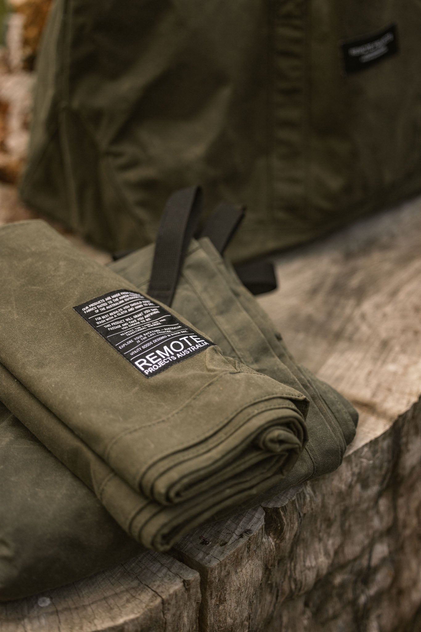 Premium Heavy Duty Utility Blanket for Camping, Hiking & Survival - Durable Outdoor Bushcraft Blanket for Emergency, Picnics & Adventures