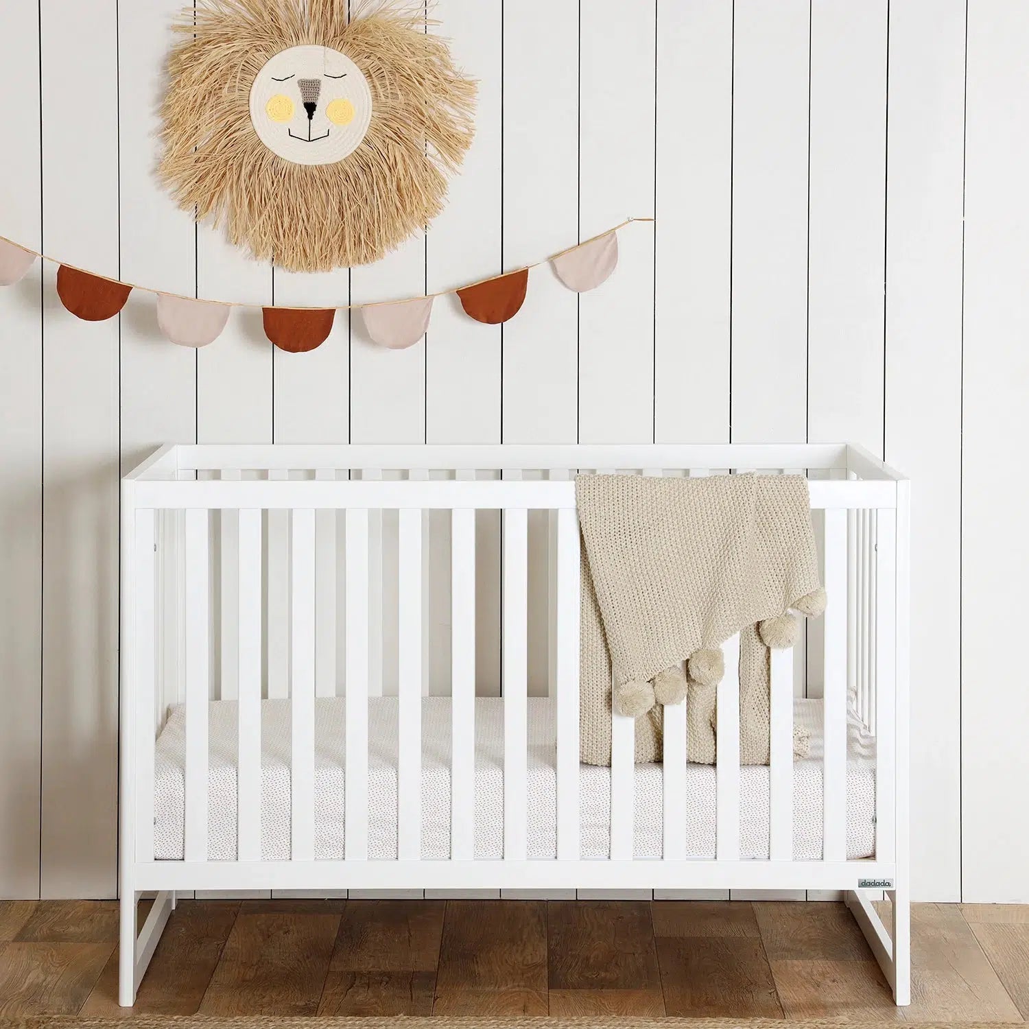 Austin 3-in-1 Convertible Baby Crib - Toddler Bed & Daybed with Adjustable Mattress Height | Nursery Furniture for Newborns & Growing Kids | Perfect for Small Spaces & Modern Nurseries