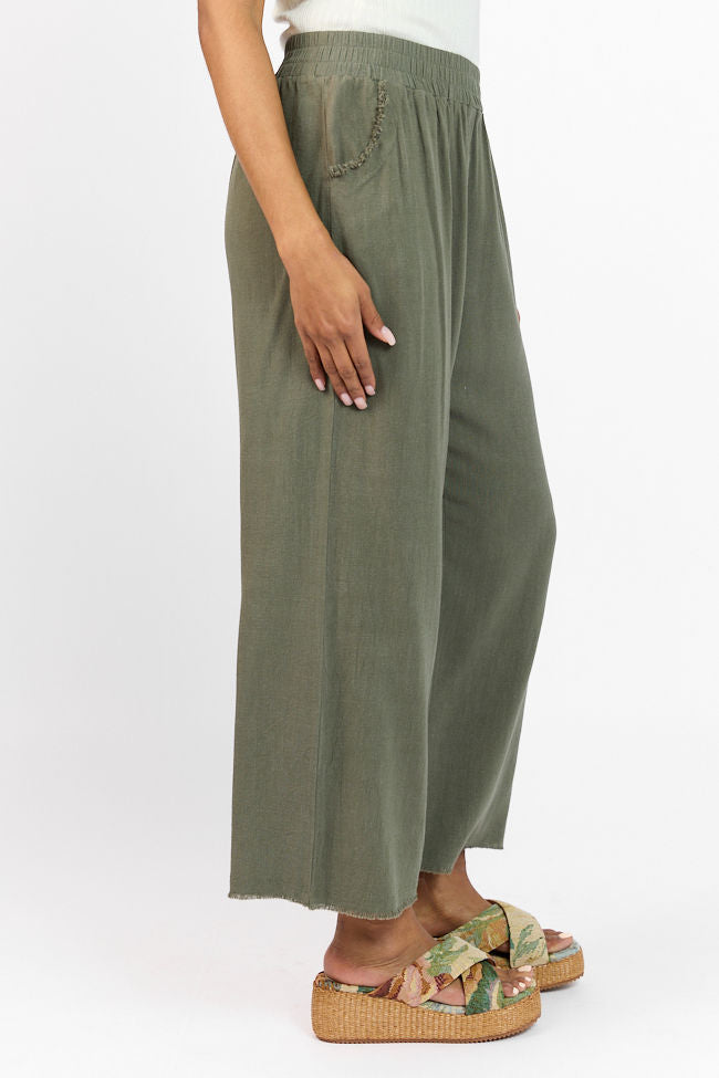Stylish Olive Green Frayed Detail Ankle Pants for Women - Trendy High Waisted Skinny Jeans with Distressed Hem | Perfect for Casual Outfits, Date Nights & Streetwear Fashion
