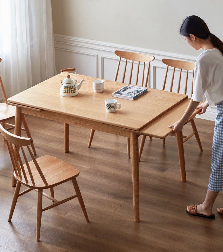 Solid Oak Wood Extendable Dining Table - Expandable Large Tabletop for Family Gatherings & Dinner Parties | Perfect for Small Spaces & Entertaining Guests