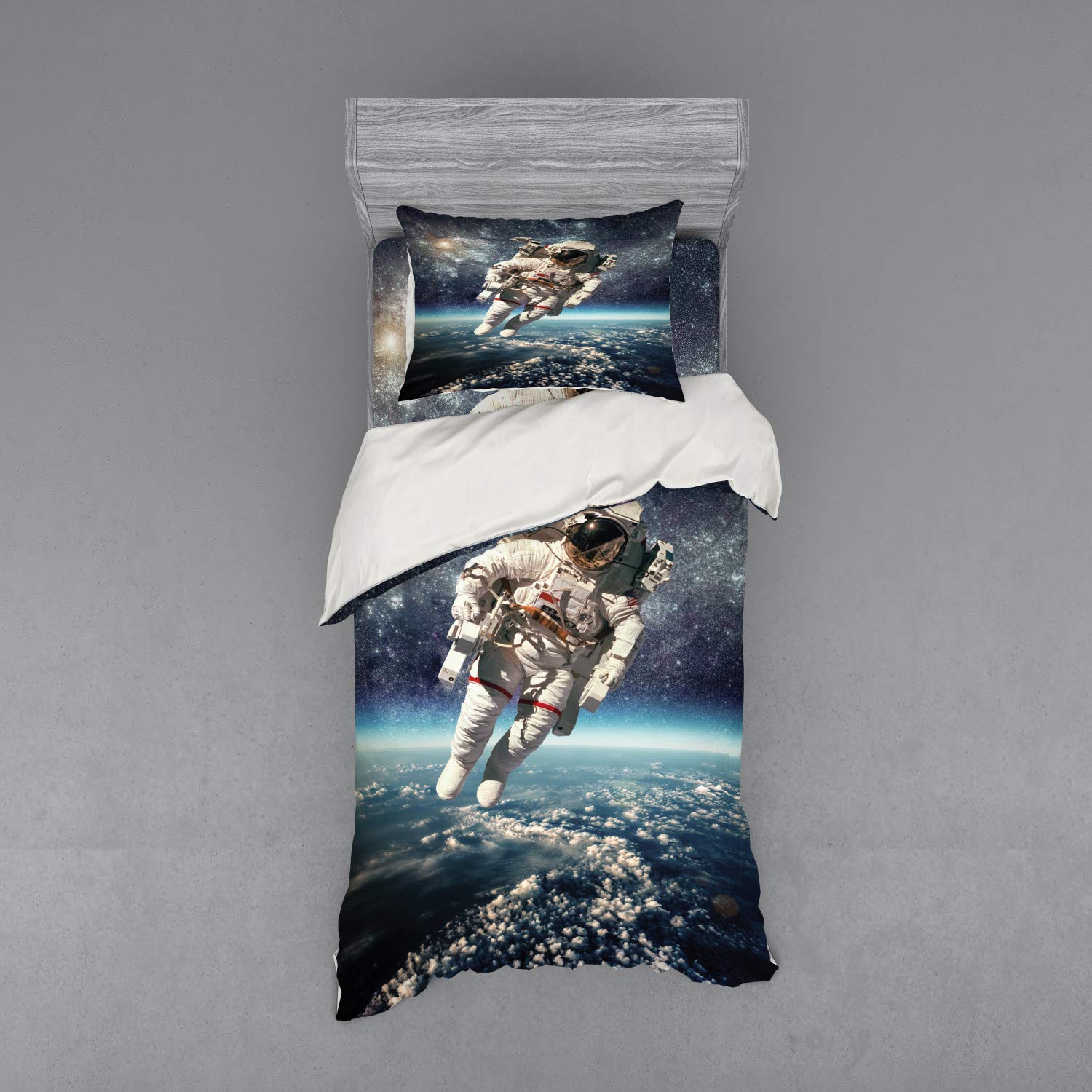 Ambesonne Galaxy Duvet Cover Set - Astronaut Floating in Space with Planet Earth, 3-Piece Twin XL Bedding Set with Pillow Sham & Fitted Sheet, Blue Grey | Space-Themed Bedroom Decor for Kids & Adults, Sci-Fi Lovers Gift