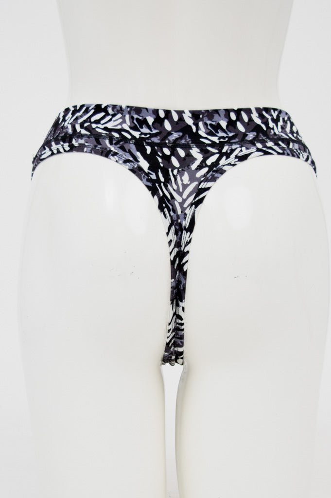 Black La Thong Underwear - Soft Bamboo Fabric for Women - Perfect for Daily Wear, Yoga & Lounge