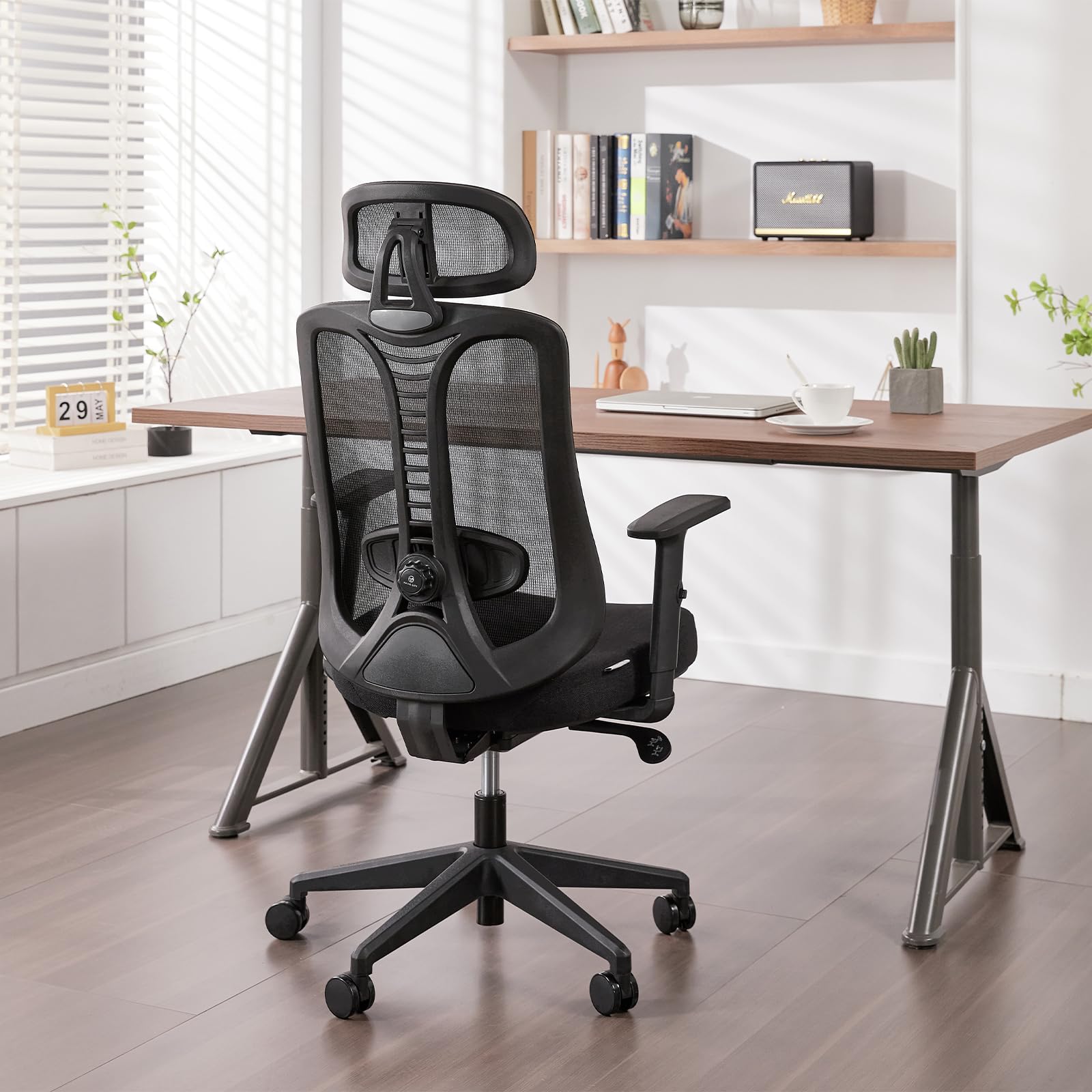 Magic Life Ergonomic Office Chair with 90° Flip-Up Arms, Adjustable Lumbar Support & 360° Swivel - Height Adjustable Computer Desk Chair for Home & Office (130 x 50 cm) - Perfect for Long Work Hours, Gaming & Remote Work