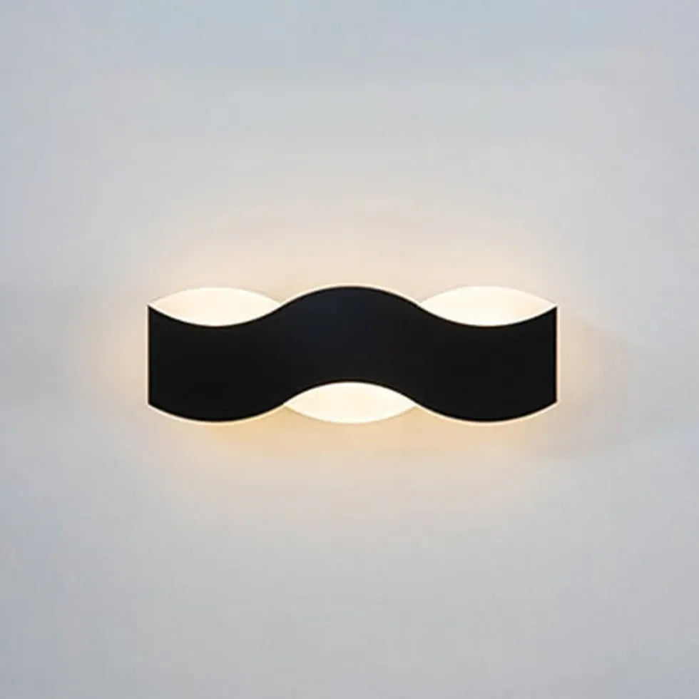 Modern Wavy Minimalist Wall Lamp - Sleek LED Sconce for Bedroom, Living Room & Hallway Lighting - Dimmable Ambient Decor