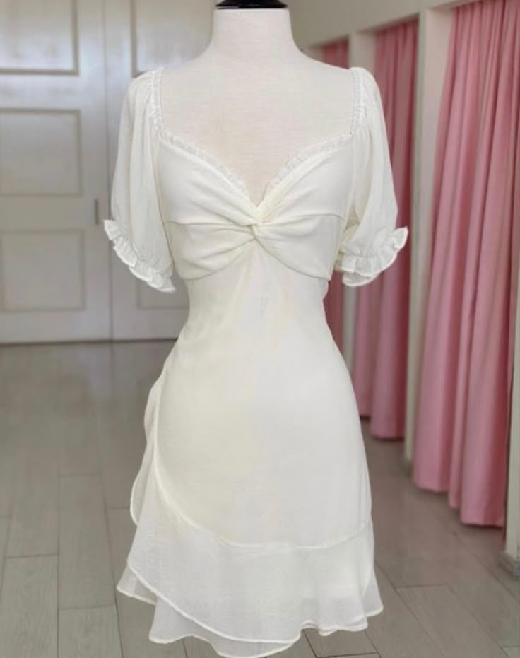 Elegant A-Line Chiffon Ivory Short Dress with Ruffle Details - Perfect for Homecoming, Prom, and Special Occasions | Style J6394
