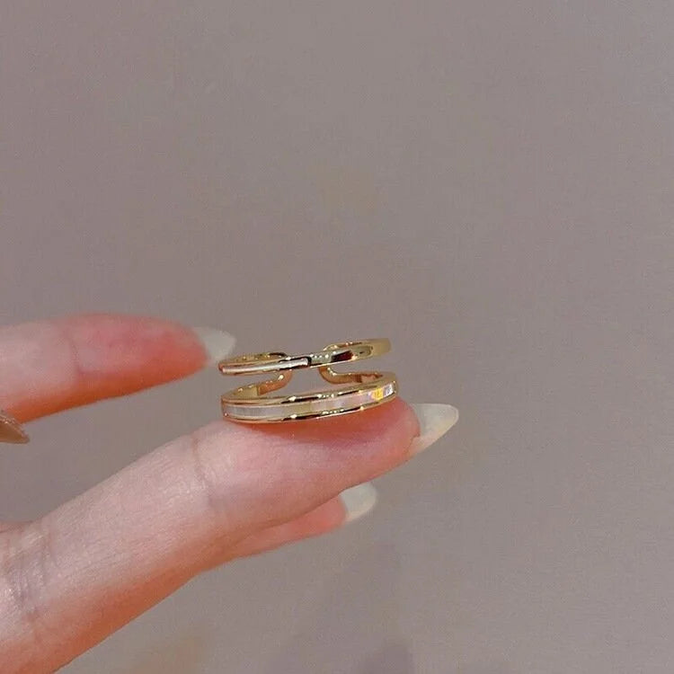 Conch Shell Stackable Rings Set for Women - Boho Beach Layered Ring Set - Trendy Stacking Rings for Summer, Vacation, and Beach Outfits