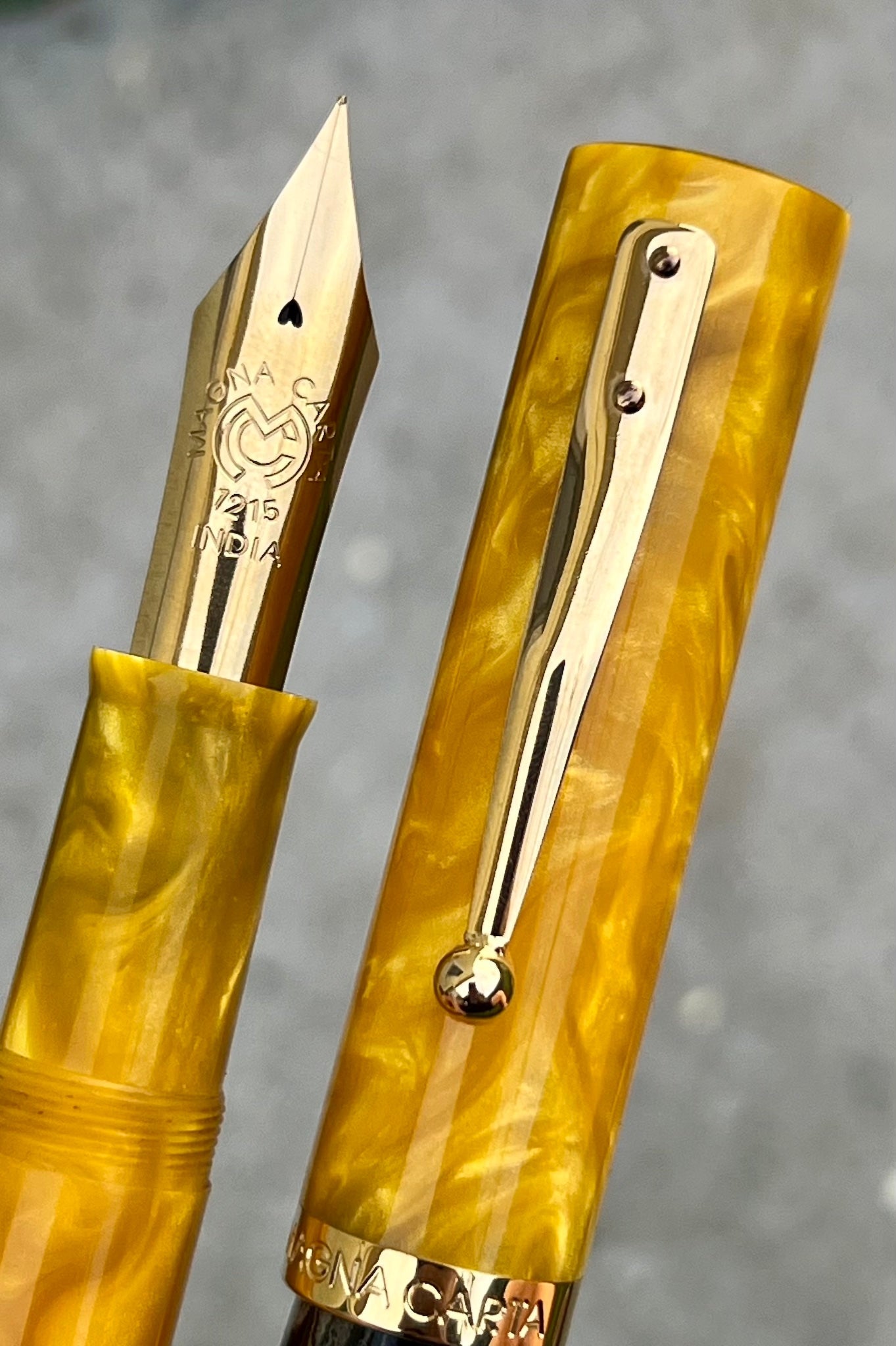 Magna Carta Mag 1000 Oversized Fountain Pen - Premium Calligraphy Pen for Writing, Collecting & Gifting - Elegant Desk Accessory for Office, Home & Special Occasions