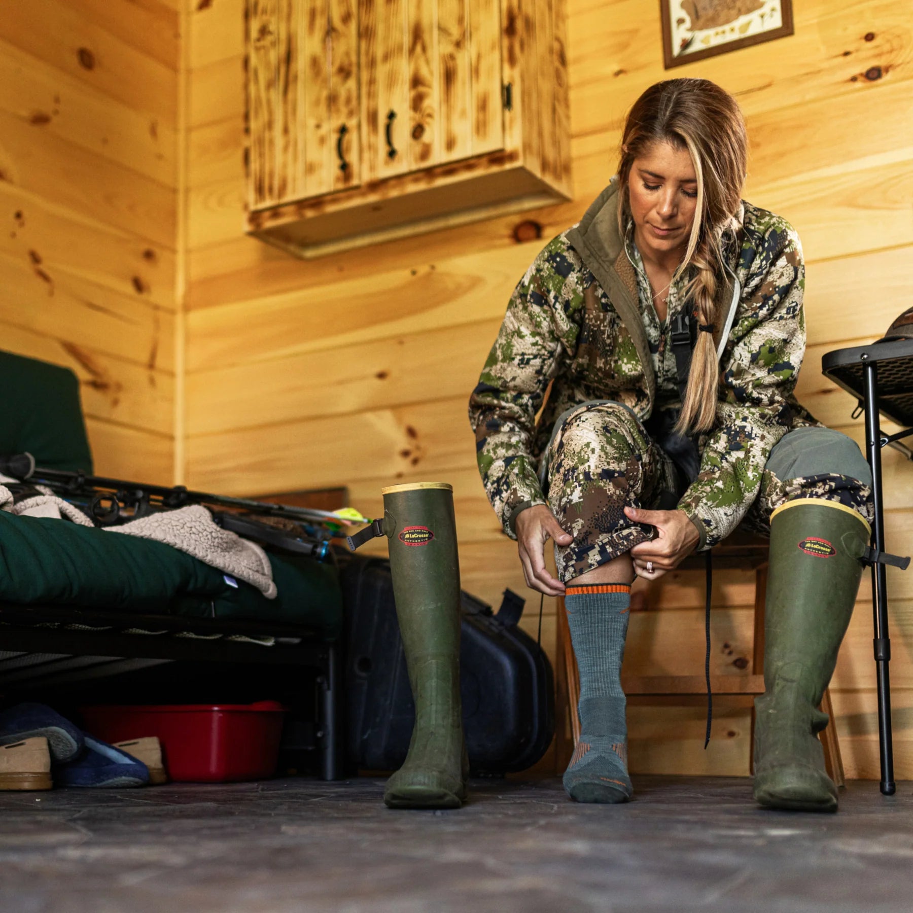 Darn Tough 2106 Women's Lightweight Boot Socks for Hunting, Hiking & Outdoor Activities - Merino Wool Comfort & Durability