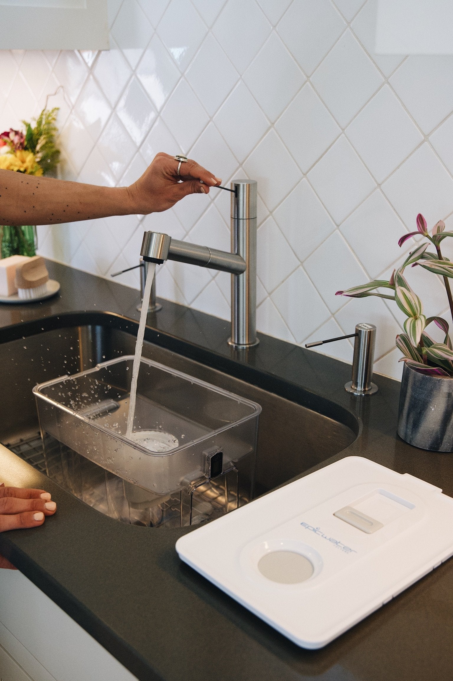 Pure Water Dispenser - Fluoride & PFAS Removal System for Clean Drinking Water | Perfect for Home, Office & Outdoor Use