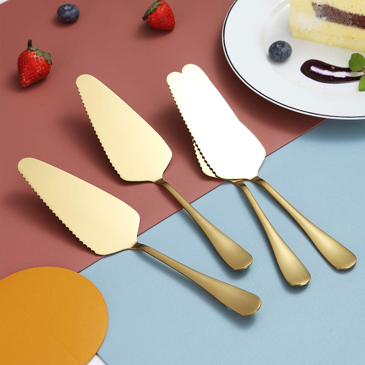Kyraton 4-Piece Gold Cake Pie Pastry Server Set - Stainless Steel Wedding Cake Knife & Server, Elegant Golden Cake Cutter for Weddings, Parties & Special Occasions - Perfect for Birthday Cakes, Dessert Tables & Buffet Serving