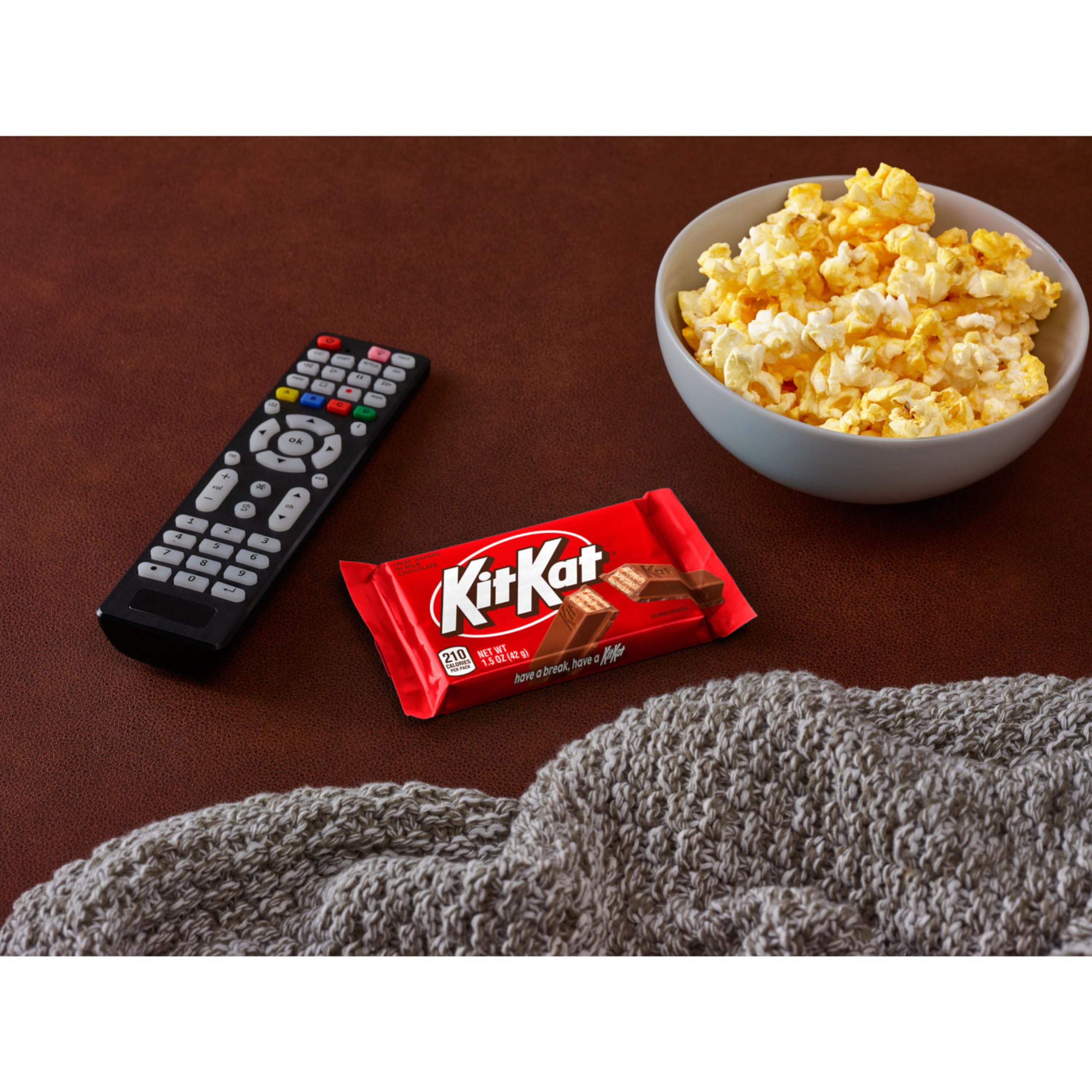 KIT KAT Milk Chocolate Wafer Candy Bar 1.5 oz - Crunchy Wafer Layers in Smooth Milk Chocolate - Perfect for Snacking, Lunchboxes & Office Treats