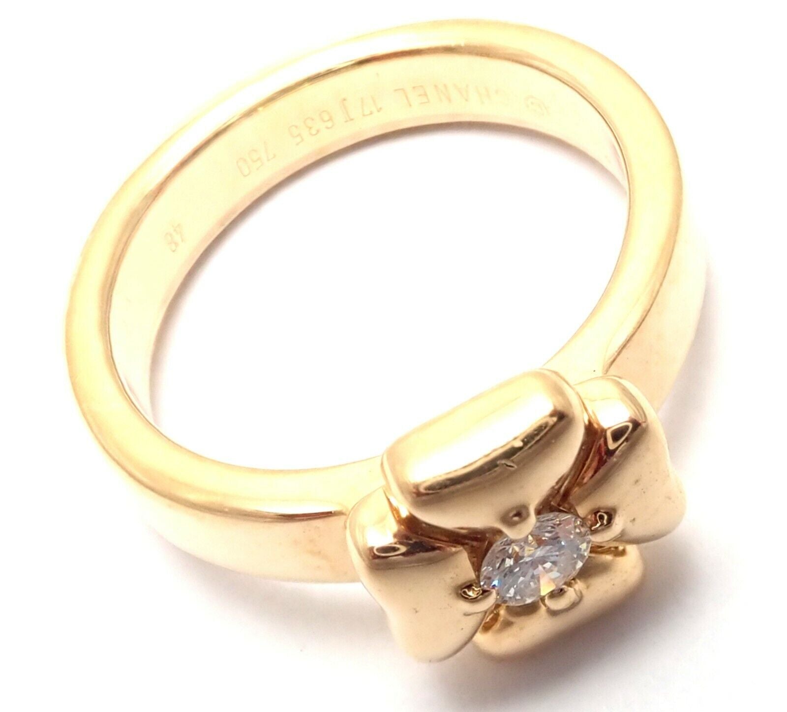 Luxury Chanel 18k Yellow Gold Diamond Four Leaf Clover Ring for Women - Elegant Jewelry Gift for Anniversary, Birthday & Special Occasions