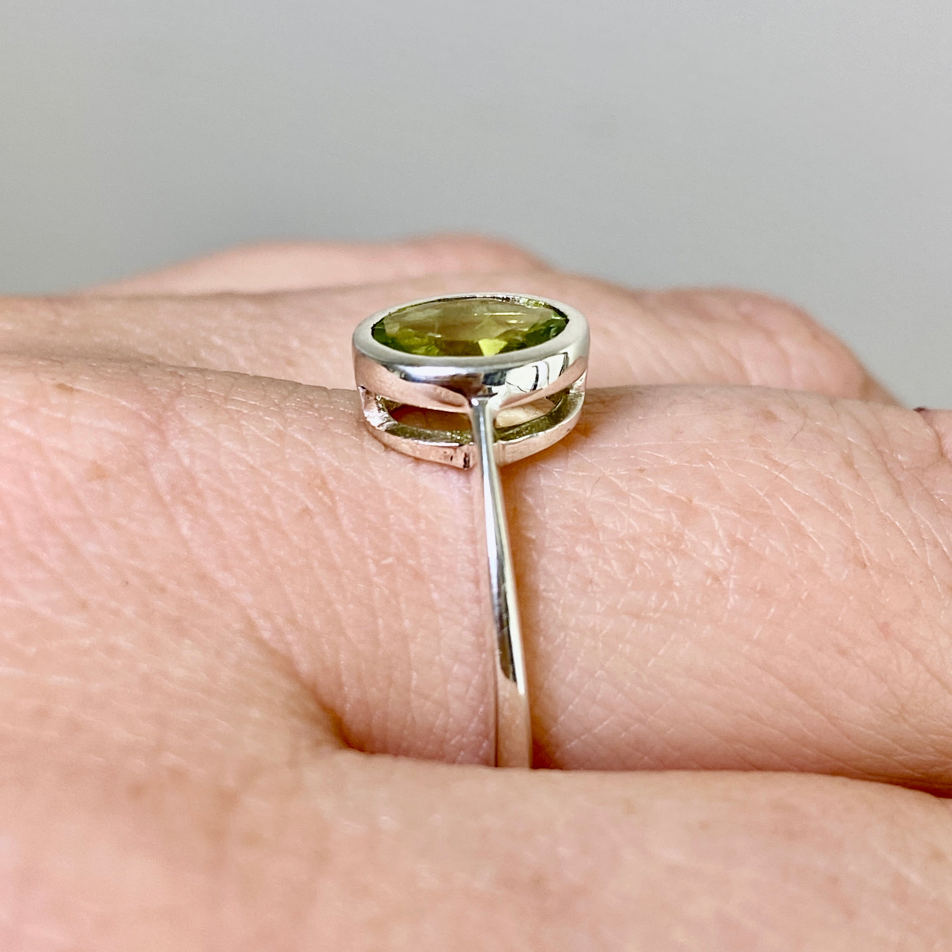 Peridot Oval Faceted Ring Size 8.5 - Dainty Green Gemstone Jewelry for Women - Perfect for Engagement, Anniversary & Everyday Wear