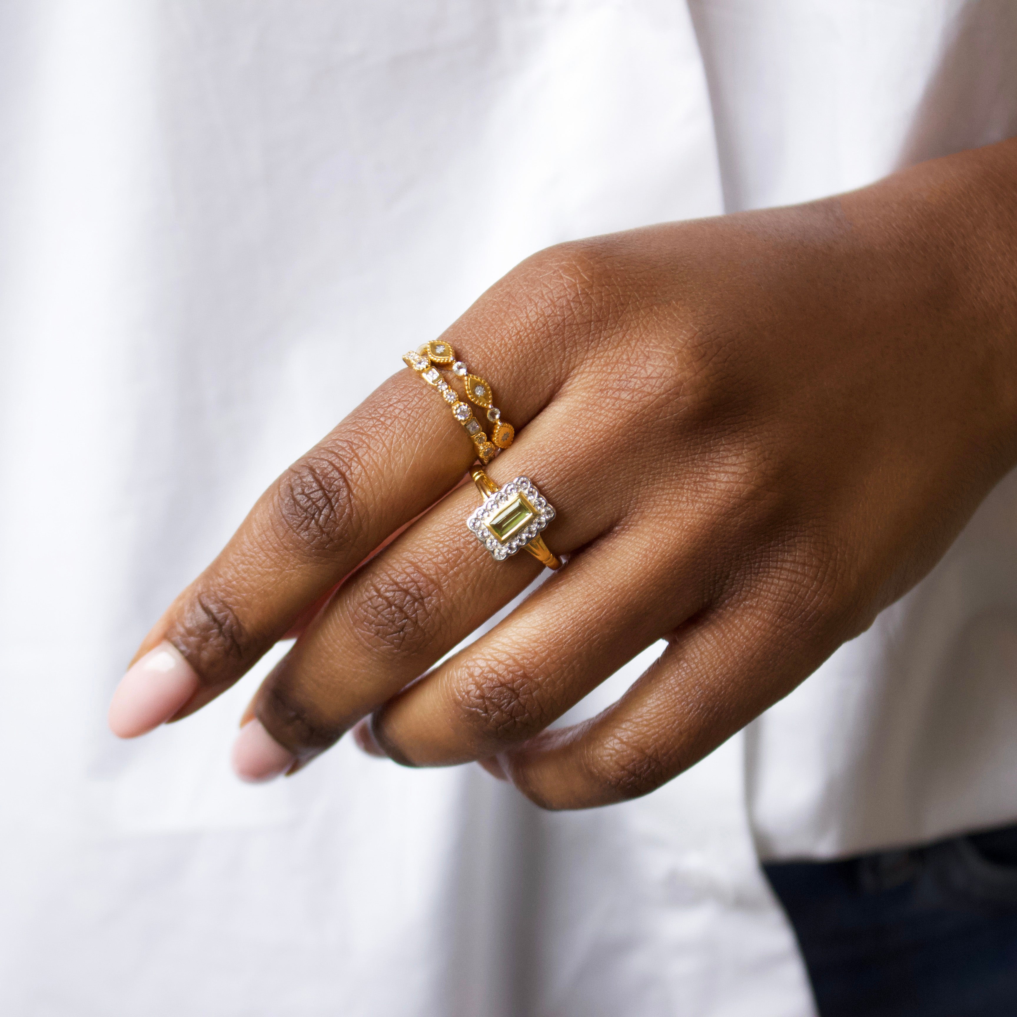 Vintage Peridot Ring for Women - 14K Gold Plated Dainty Green Gemstone Jewelry - Perfect for Anniversary, Birthday Gifts & Everyday Elegance