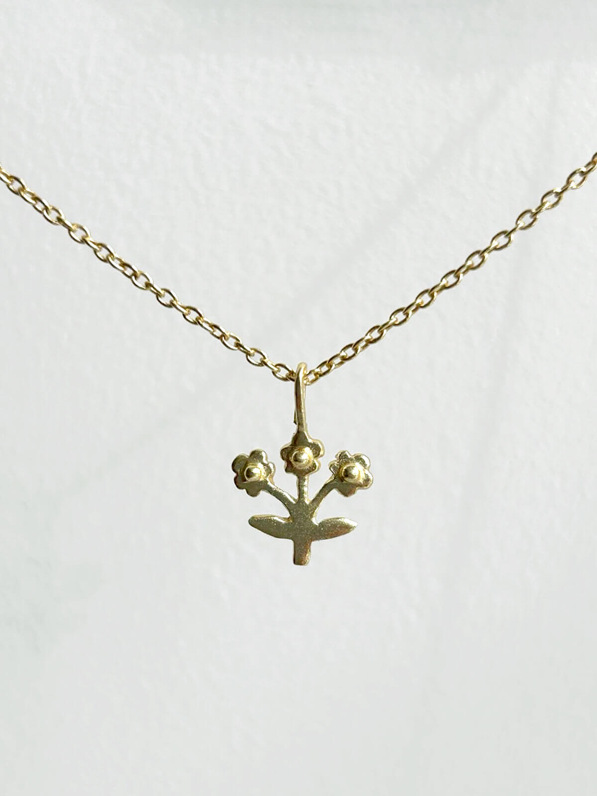 14K Gold Posie Necklace - Delicate Floral Pendant for Women | Perfect for Weddings, Anniversaries & Everyday Elegance