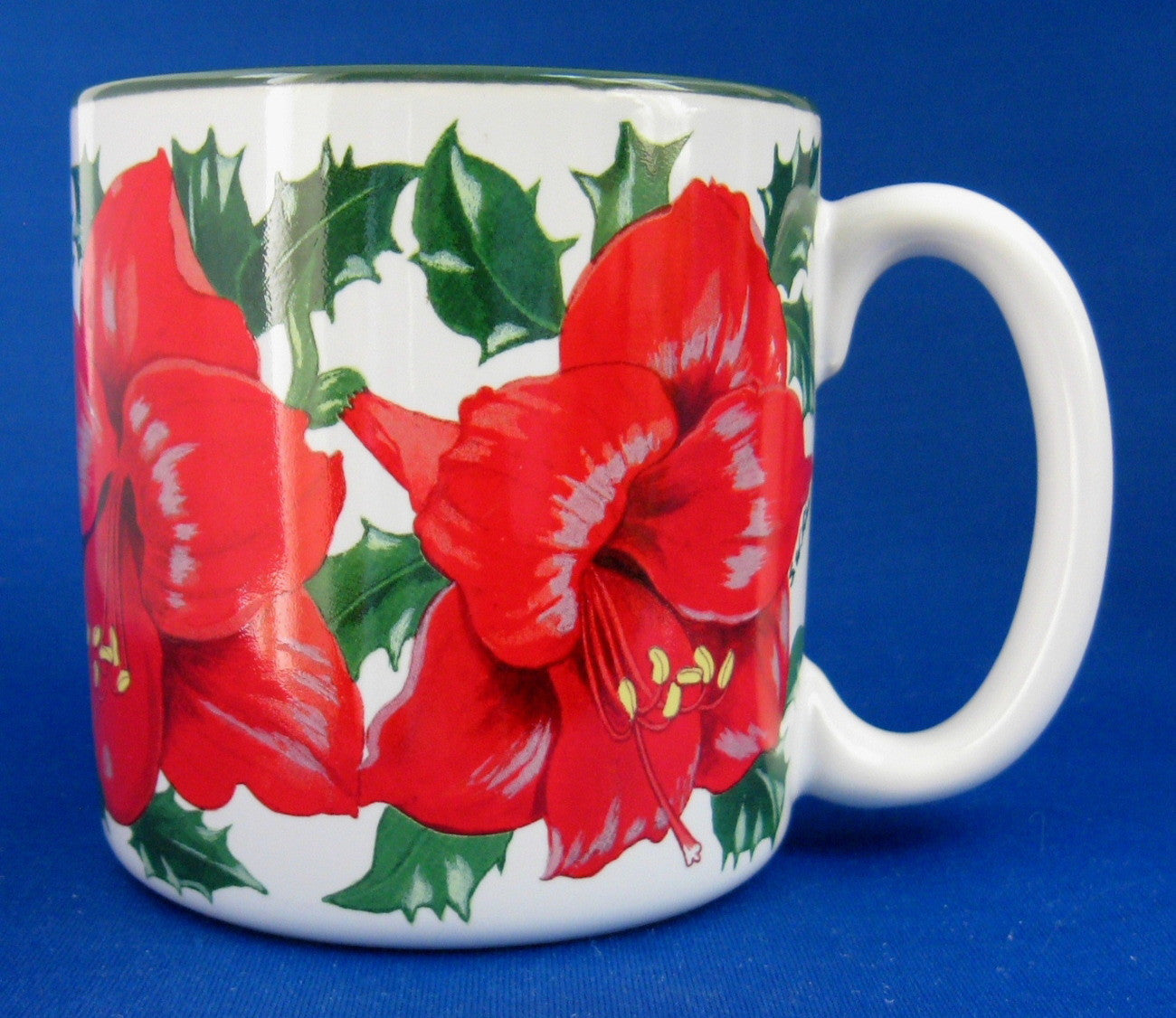 Vintage Christmas Mug with Amaryllis Floral Design - Signed by Artist Shao Wei Liu 1996 - Collectible Potpourri Press Ceramic Cup - Perfect for Holiday Decor, Gift Giving & Hot Beverages