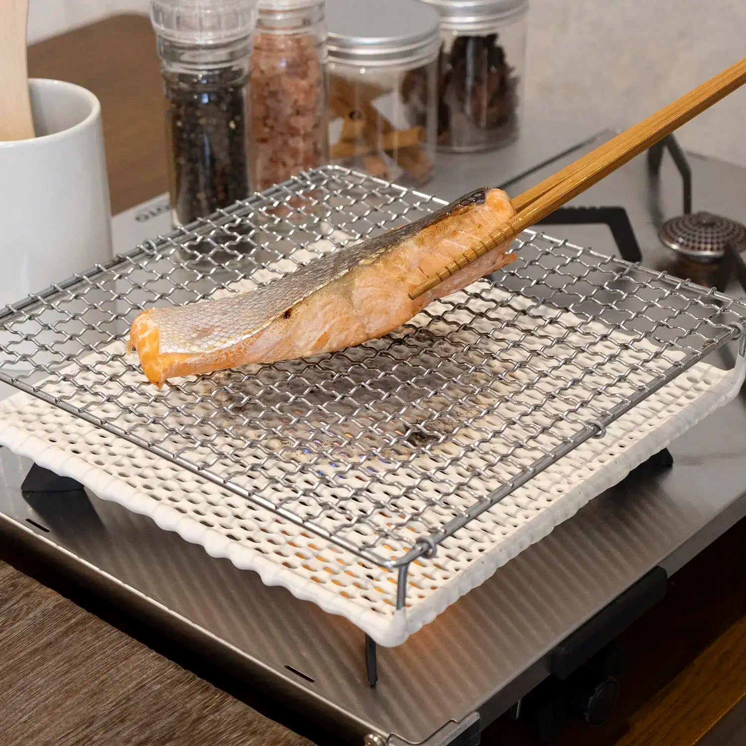 Premium Marujyu Kanaami Ceramic Far Infrared BBQ Grill Mesh - Durable Cooking Grid for Healthy Grilling, Perfect for Outdoor Camping, Backyard BBQs & Picnics