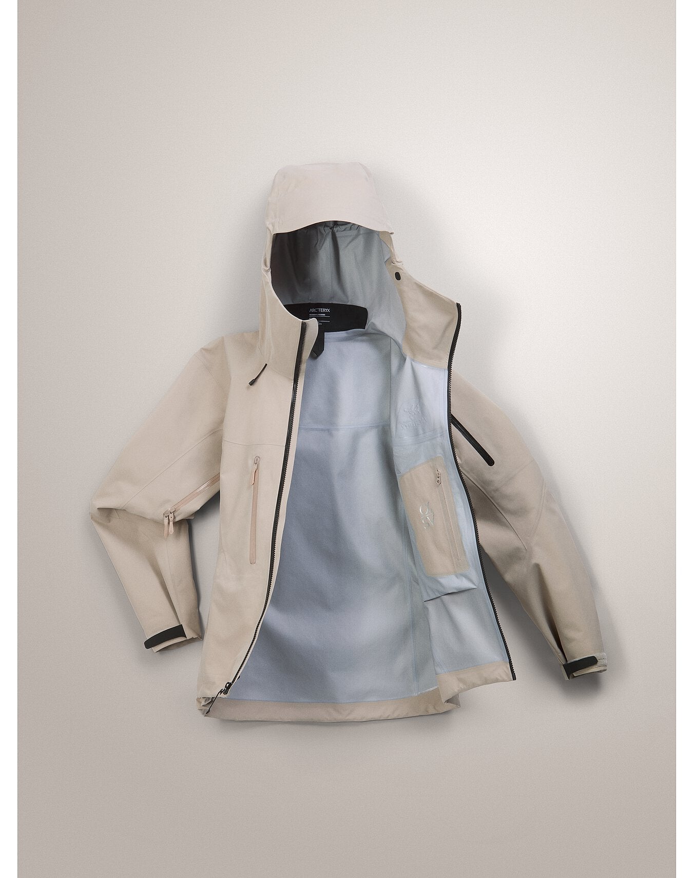 Women's Alpha SV Jacket - Waterproof & Windproof Outdoor Shell for Hiking, Skiing & Mountaineering | Lightweight & Durable GORE-TEX Protection