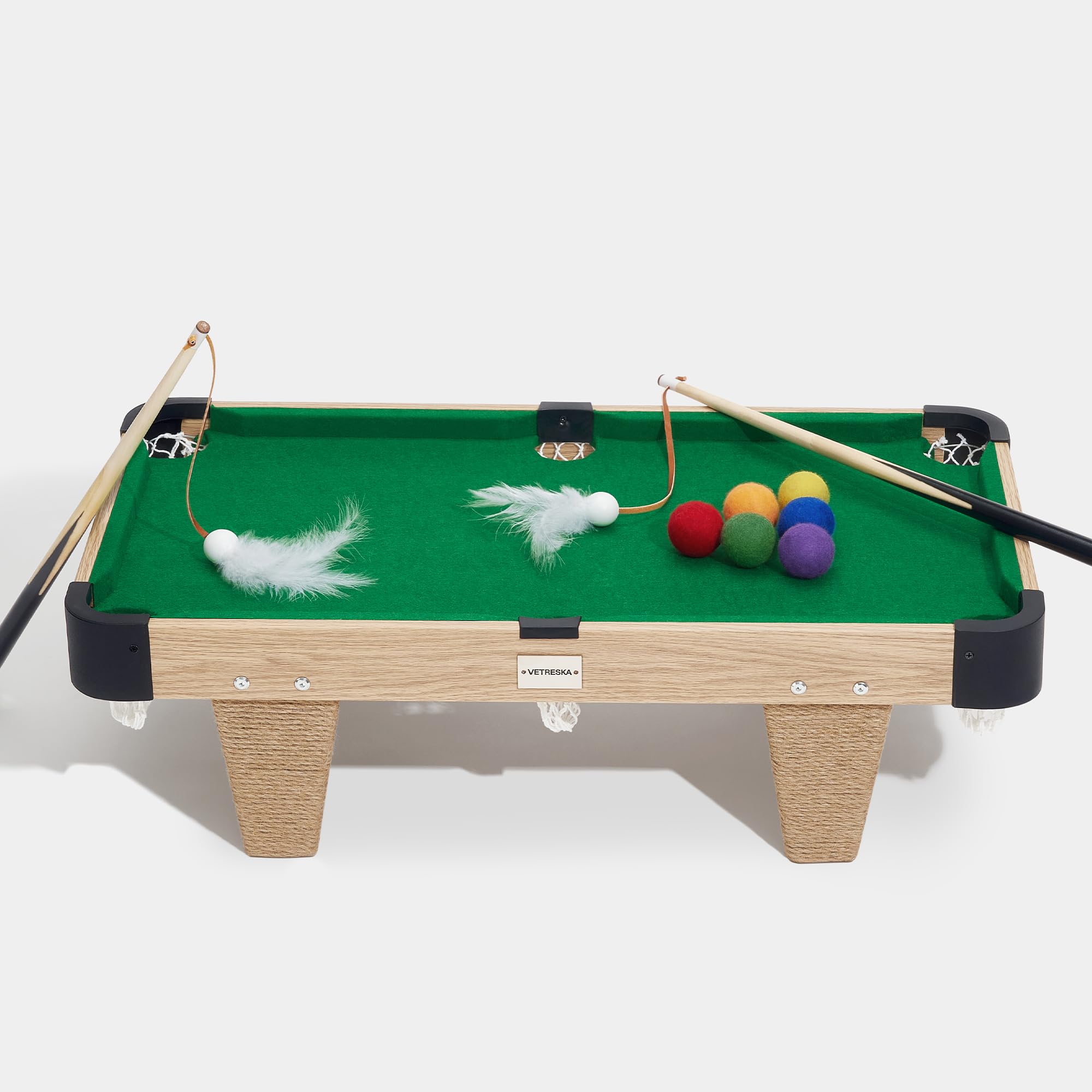 VETRESKA 4-in-1 Cat Toy Set - Mini Pool Table with Feather Wand, Billiard Balls & Scratching Post - Interactive Puzzle Toy for Indoor Cats - Fun Exercise & Play Furniture for Kittens - Perfect for Playtime, Training & Mental Stimulation