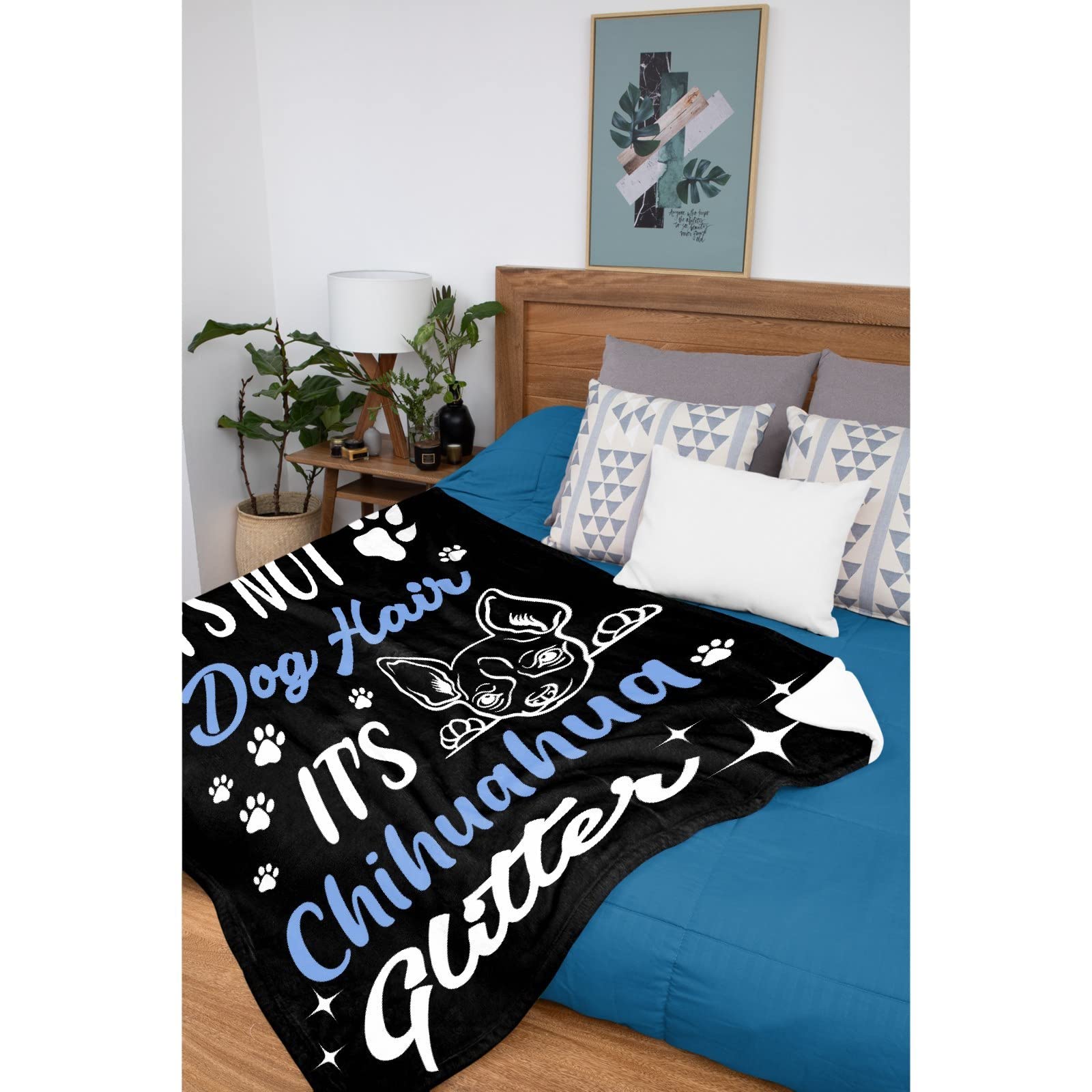 Super Soft Chihuahua Glitter Fleece Throw Blanket - 60 x 50 Inch Funny Pet Lover Gift for Bed, Couch & Sofa - Cozy Travel Blanket for Teens, Adults & Dog Owners - Perfect for Netflix Nights, Camping & Home Decor